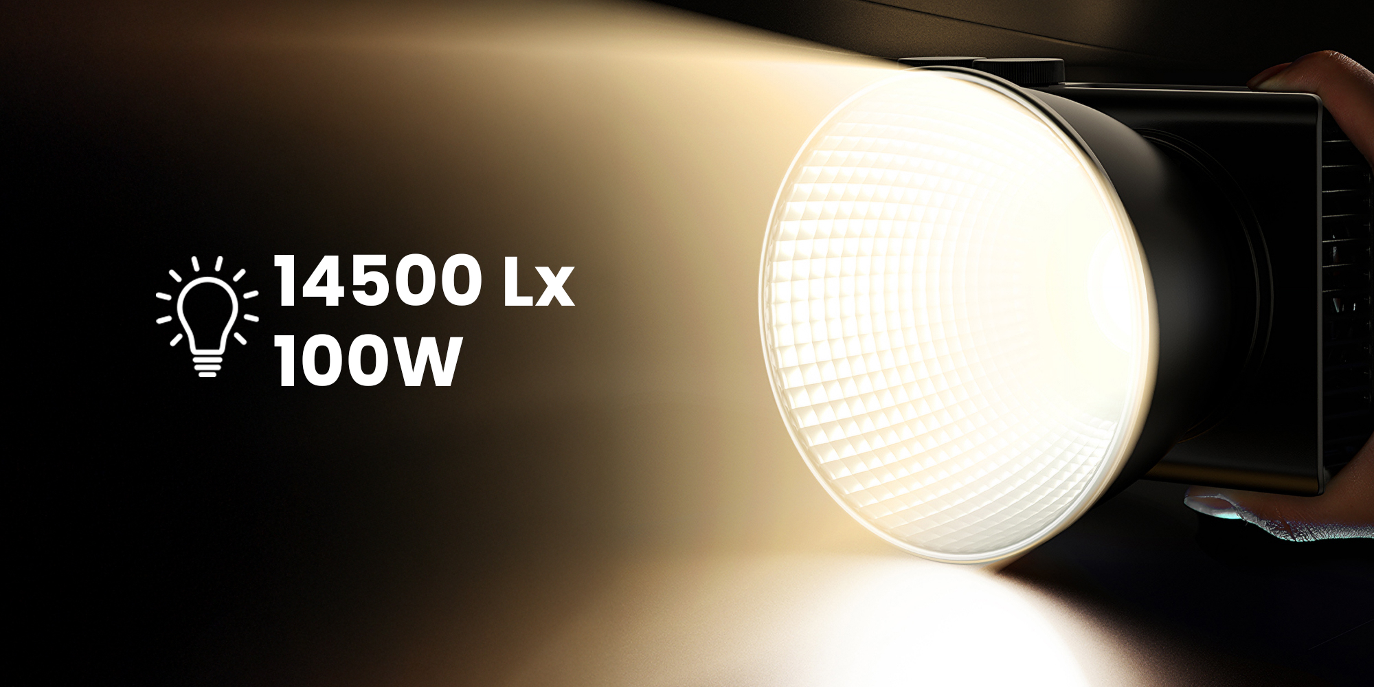 width=100% włączona lampa LED Ulanzi C01 - WB (2700 K - 6500 K)