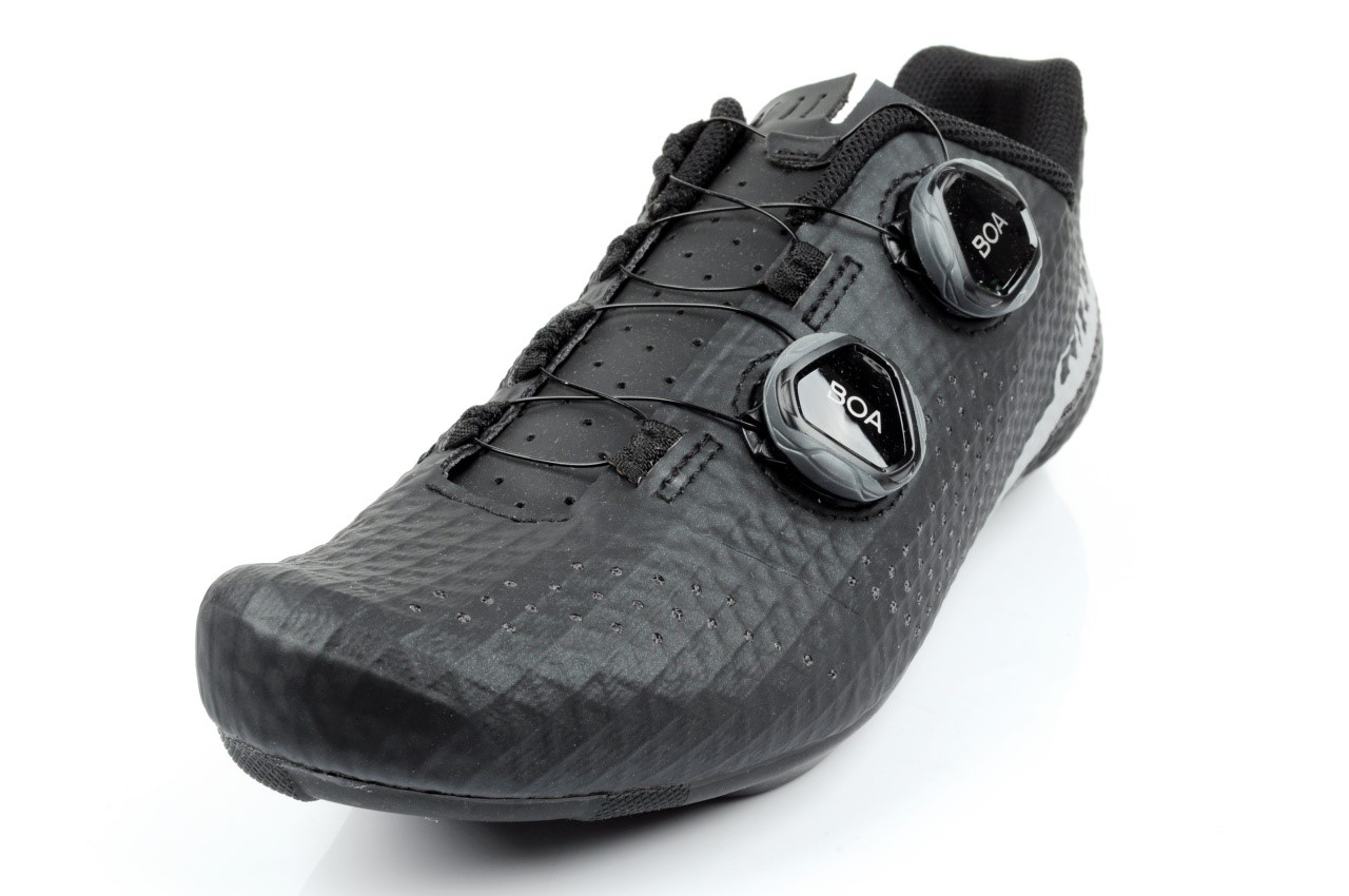 Wytrzymała i Precyzyjna Podeszwa z Kompozytu Węglowego