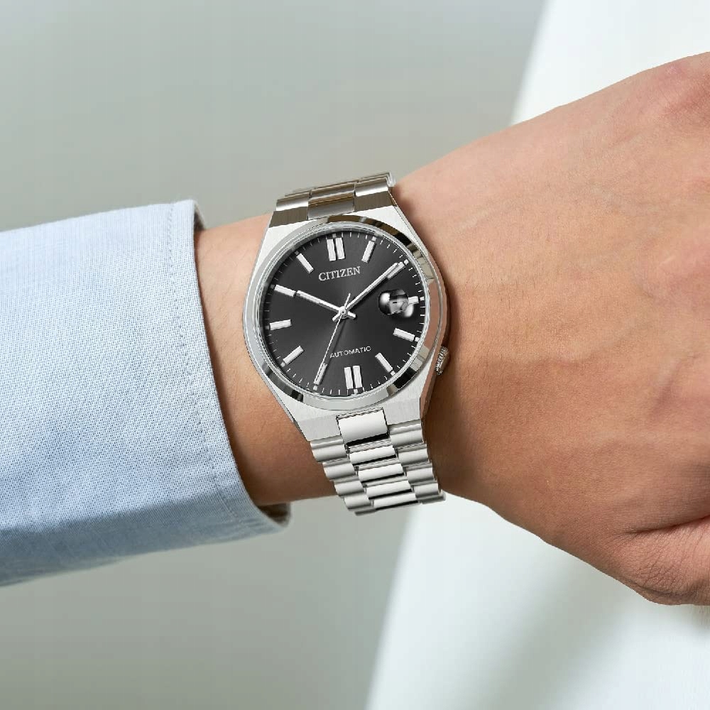 Komfort noszenia dzięki bransolecie i zapięciu motylkowemu