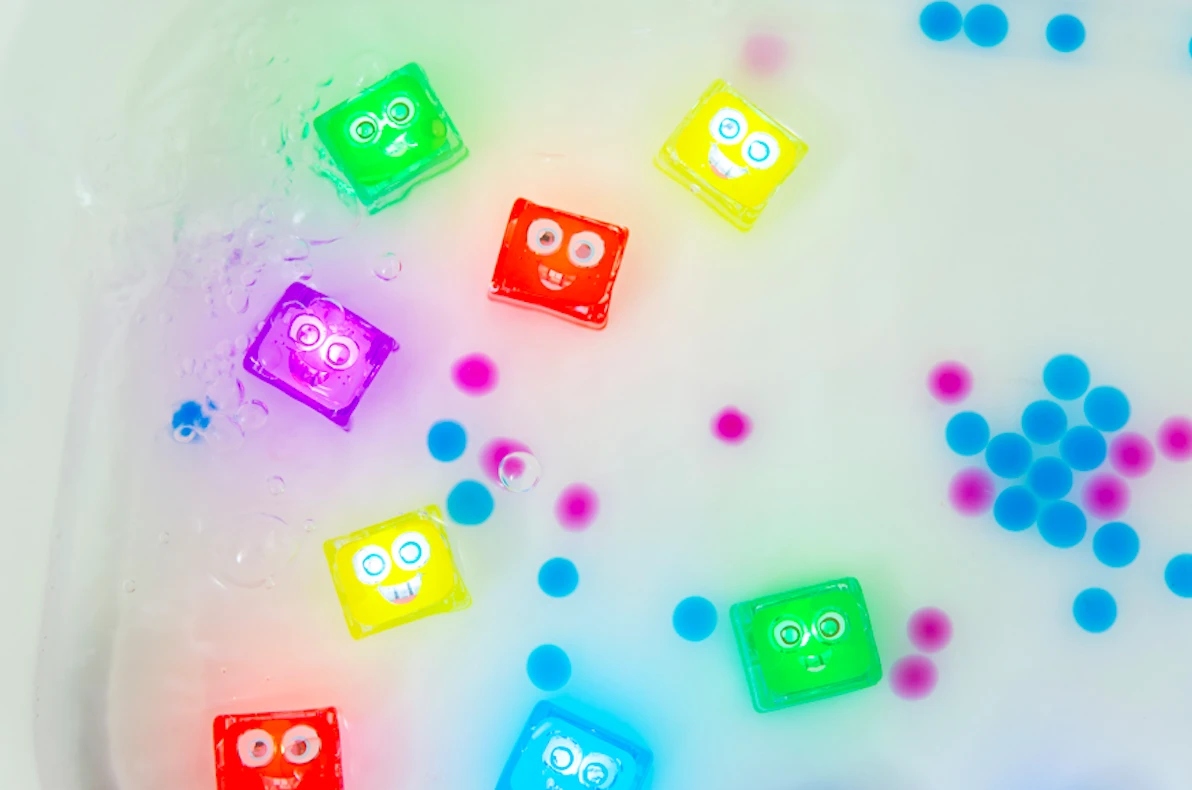 Kreatywna zabawa z Glo Pals - rozwijaj zmysły dziecka