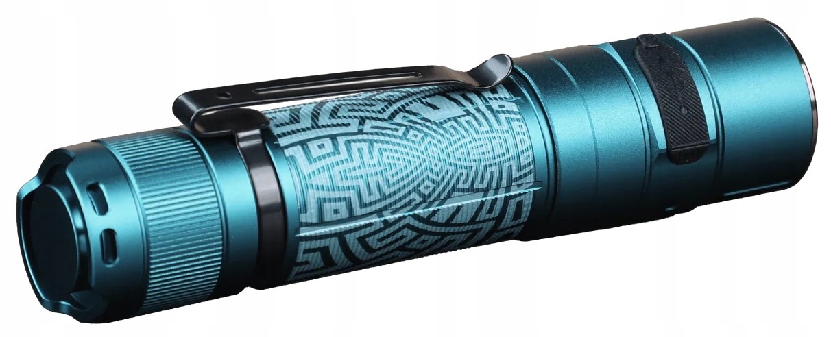 Potężny strumień światła 3100 lumenów