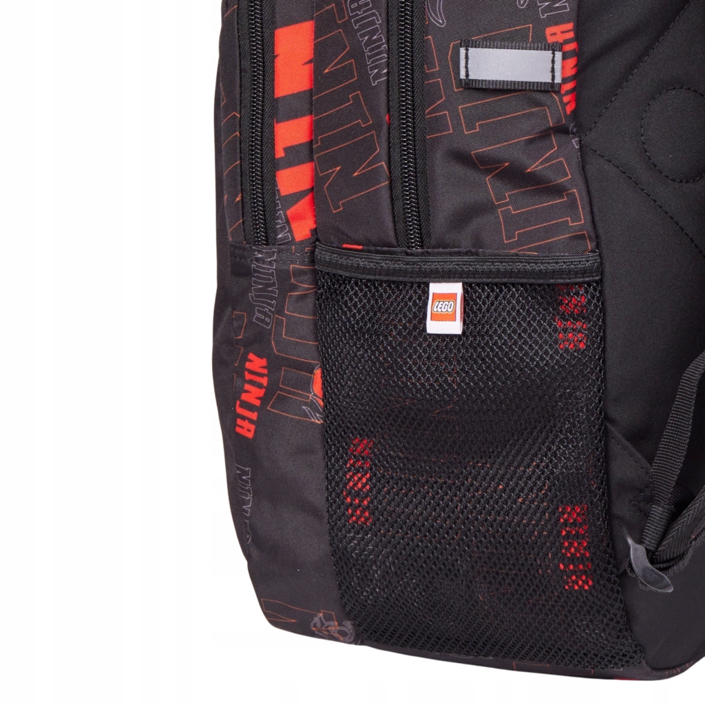 Praktyczne kieszenie i elementy odblaskowe dla bezpieczeństwa