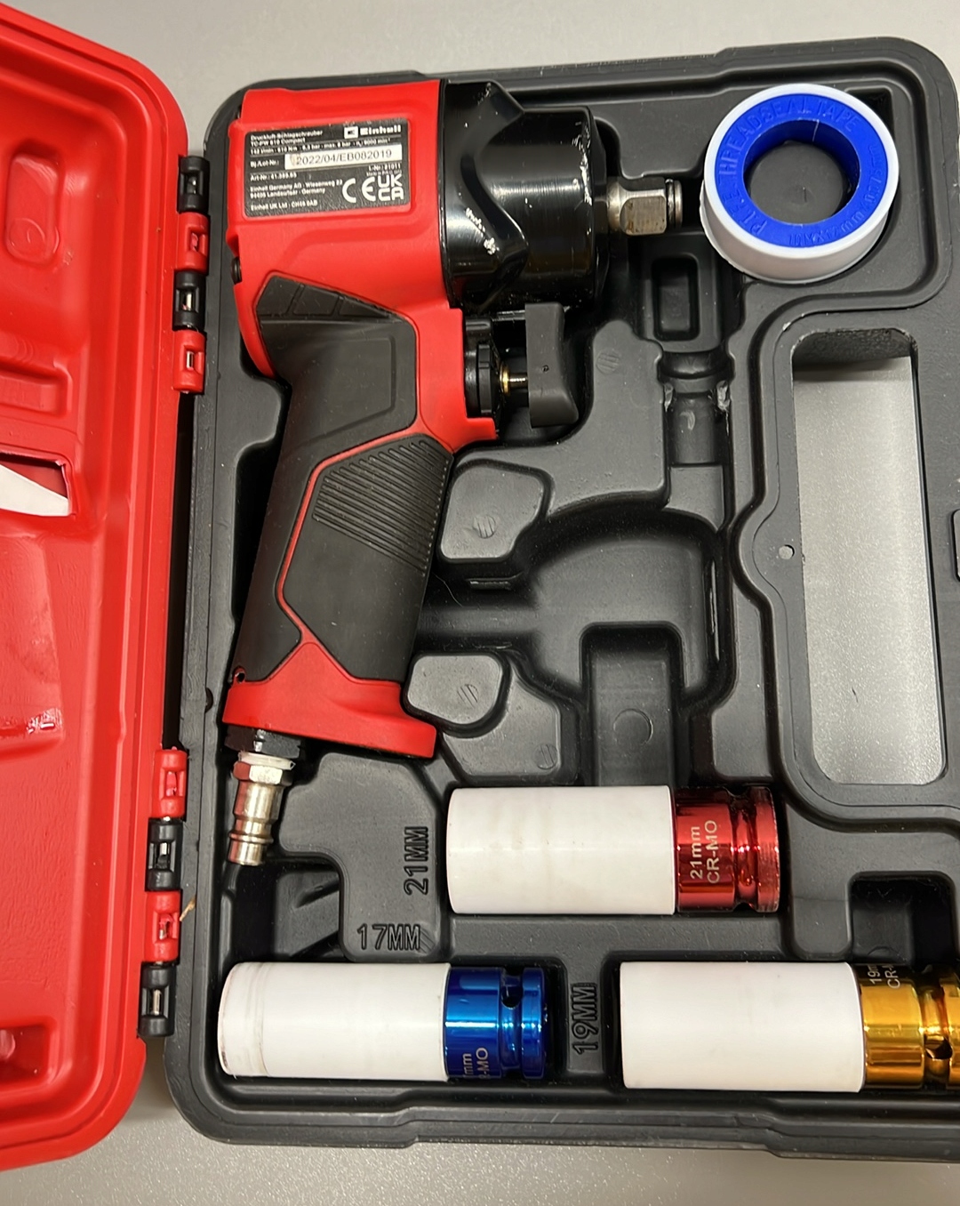 Ergonomiczny design – Wygodna obsługa jedną ręką