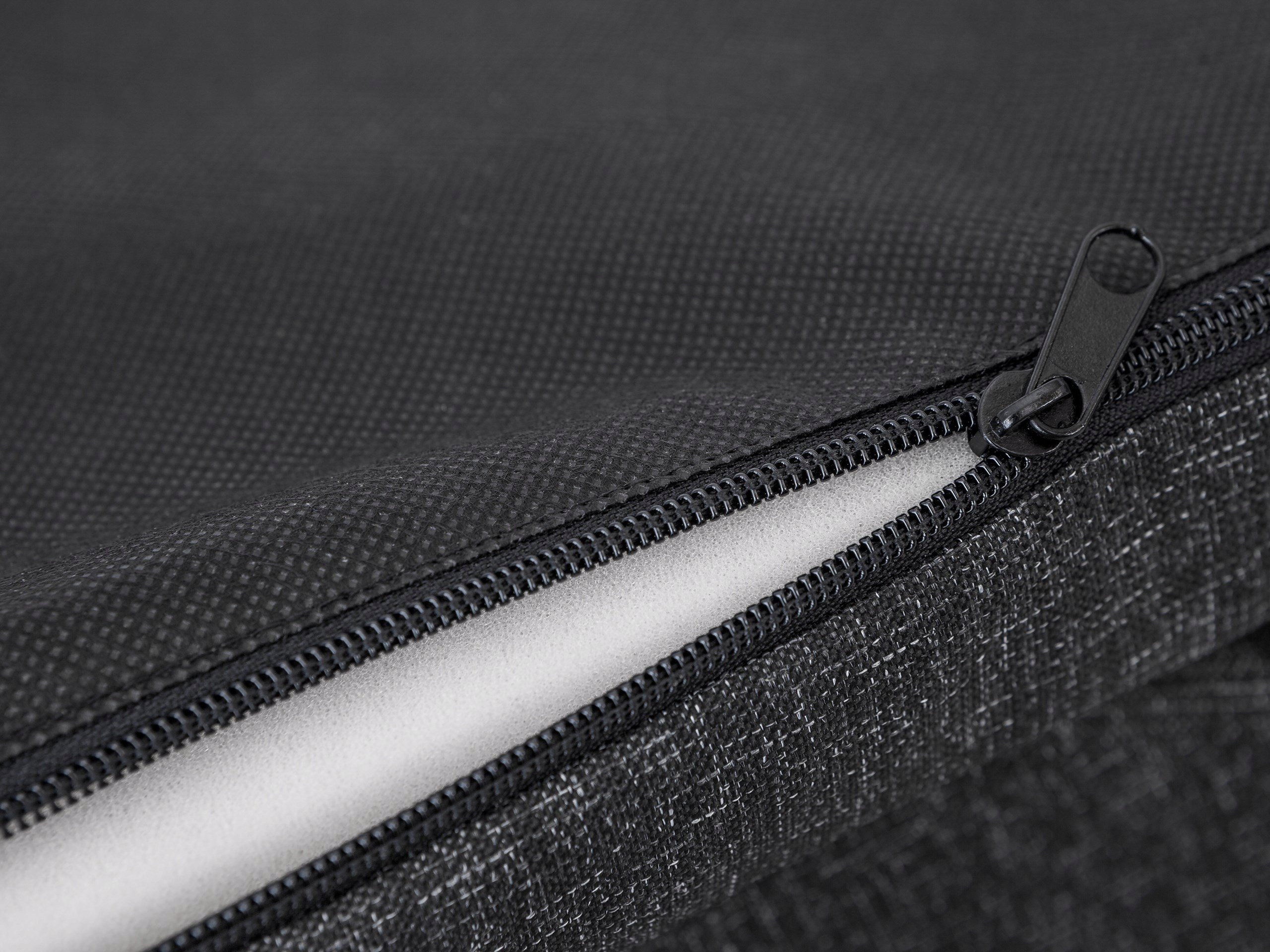 Zalety legowiska: Wodoodporność i łatwość w czyszczeniu