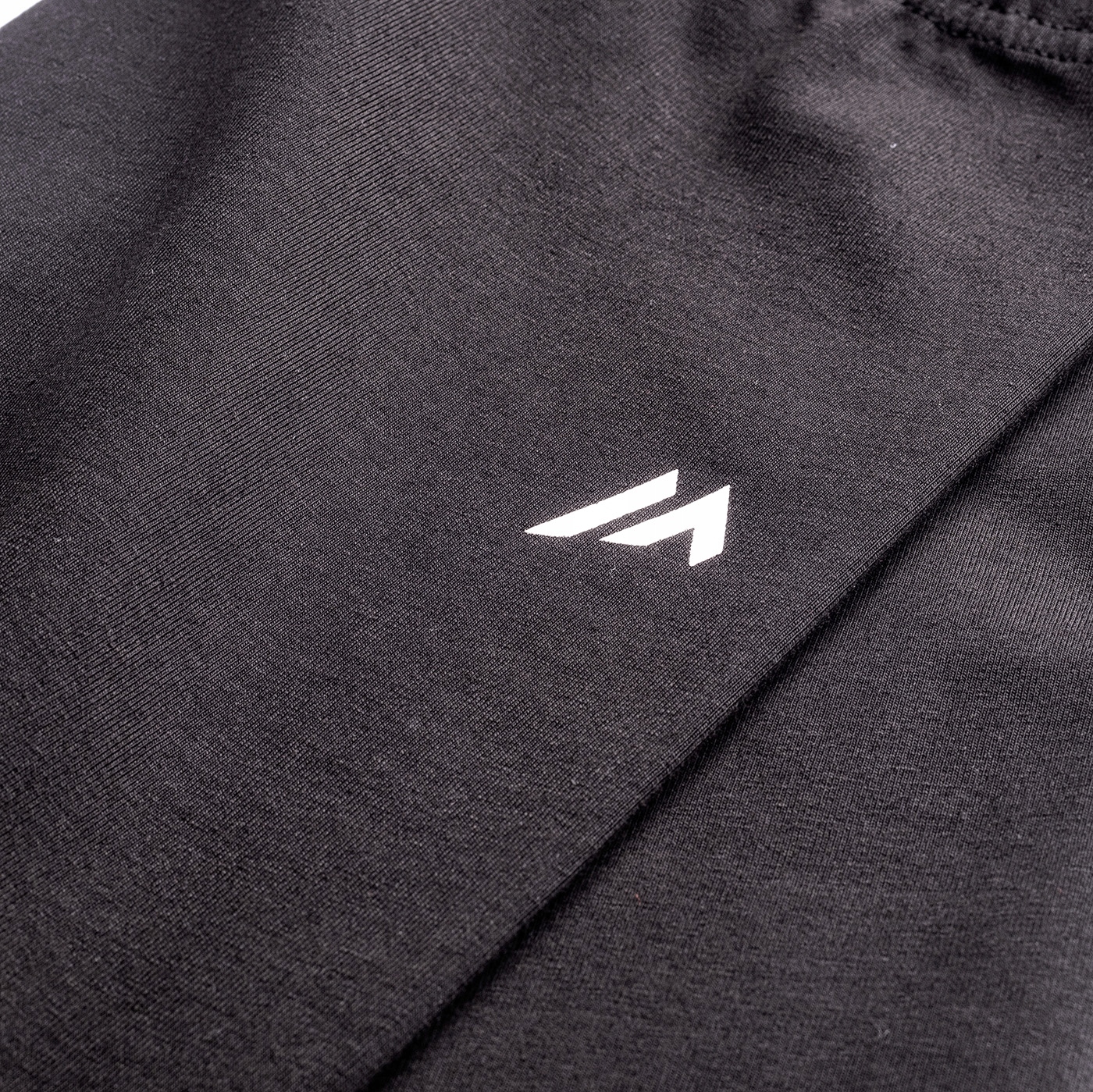 Miękki materiał bawełniany – przyjemność noszenia przez cały dzień