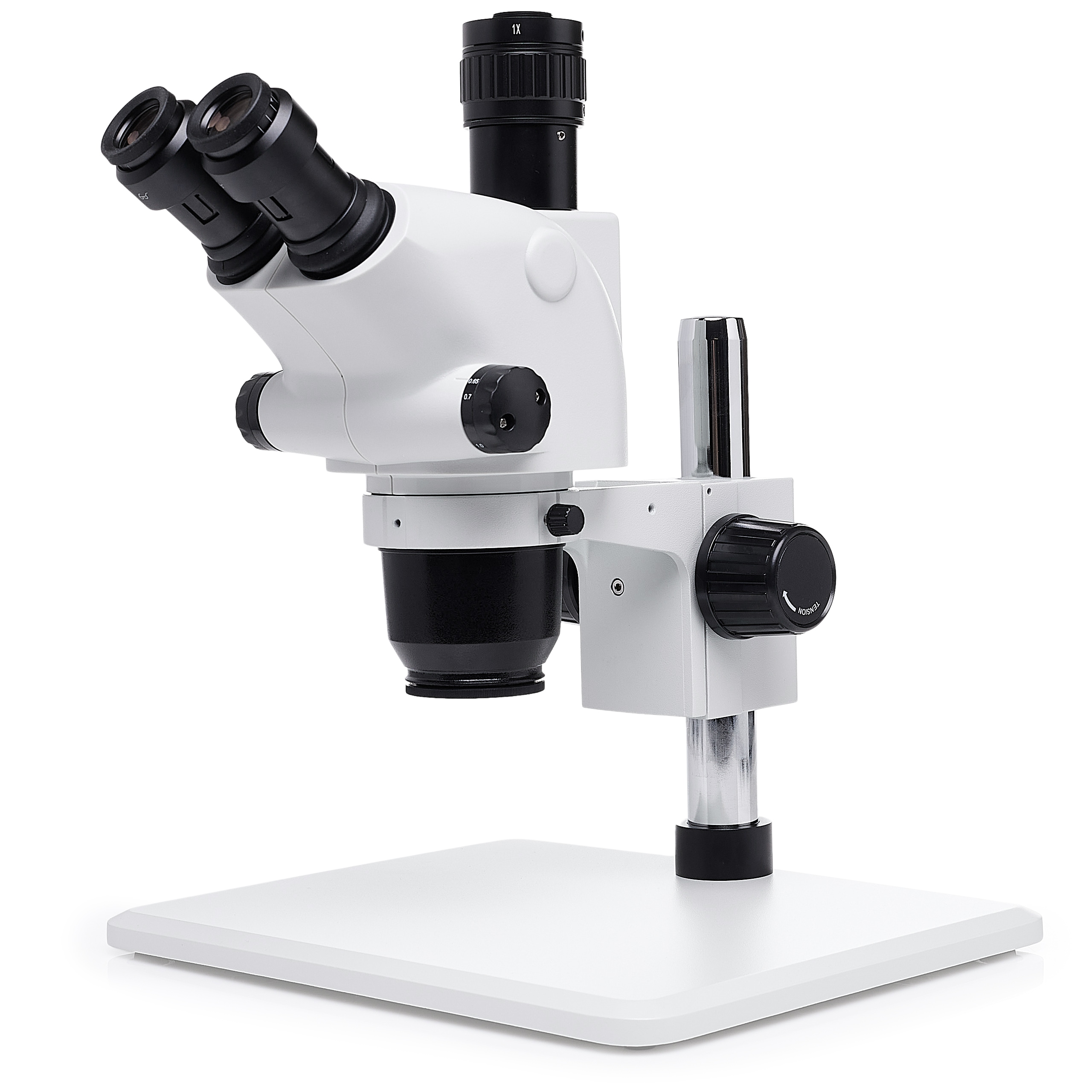 Szeroki zakres powiększeń – od 6,5x do 65x