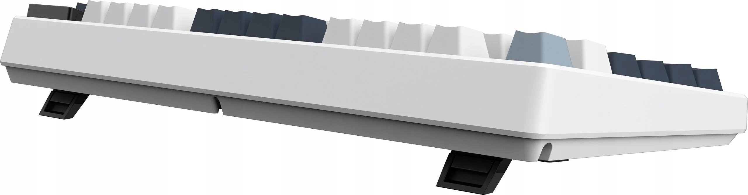 Interfejsy komunikacyjne: 2.4 GHz, Bluetooth, USB