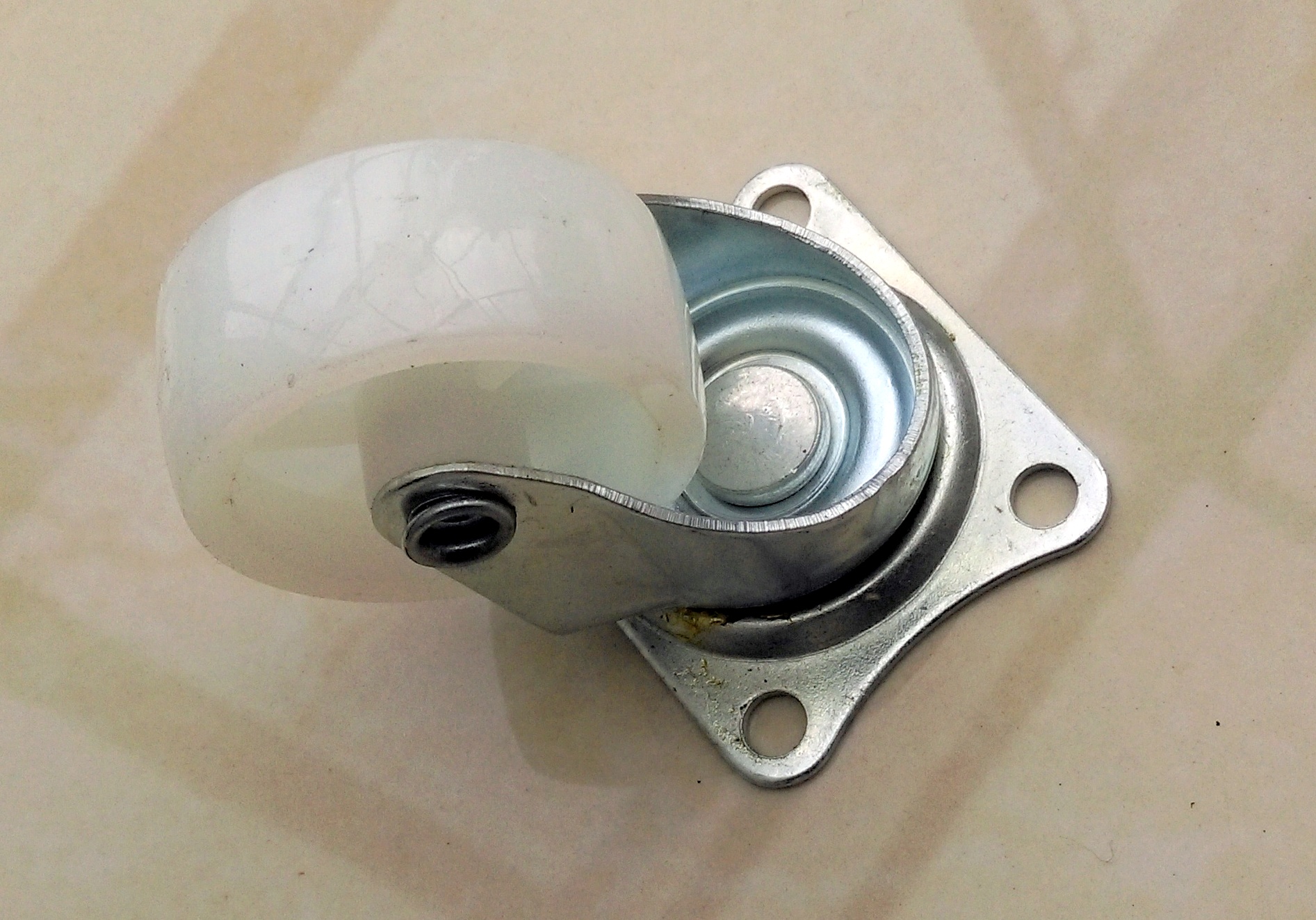 Płynne manewrowanie dzięki ułożyskowanej głowicy