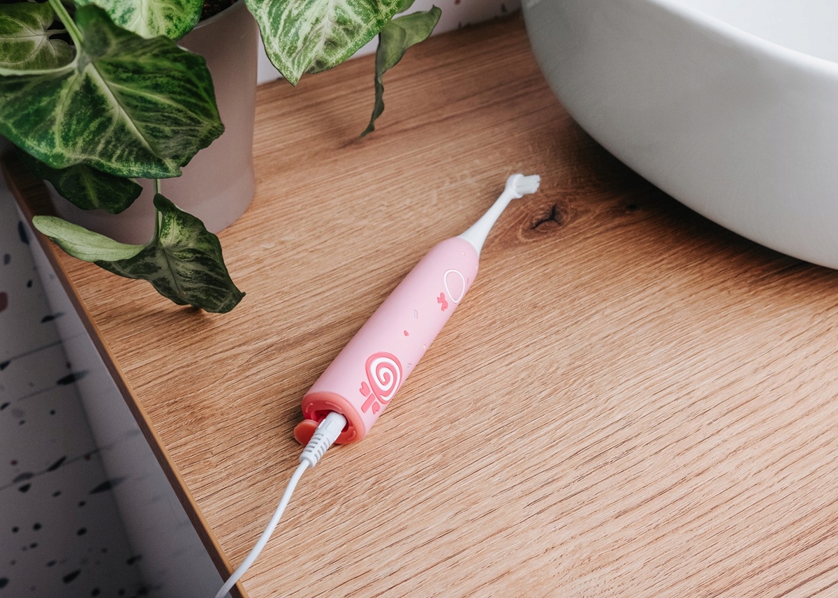 Delikatna technologia soniczna dla wrażliwych zębów