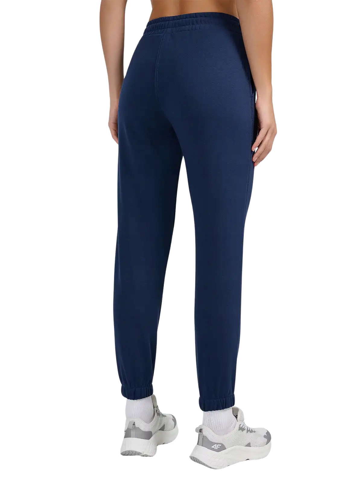 Idealne do stylizacji casualowych i sportowych