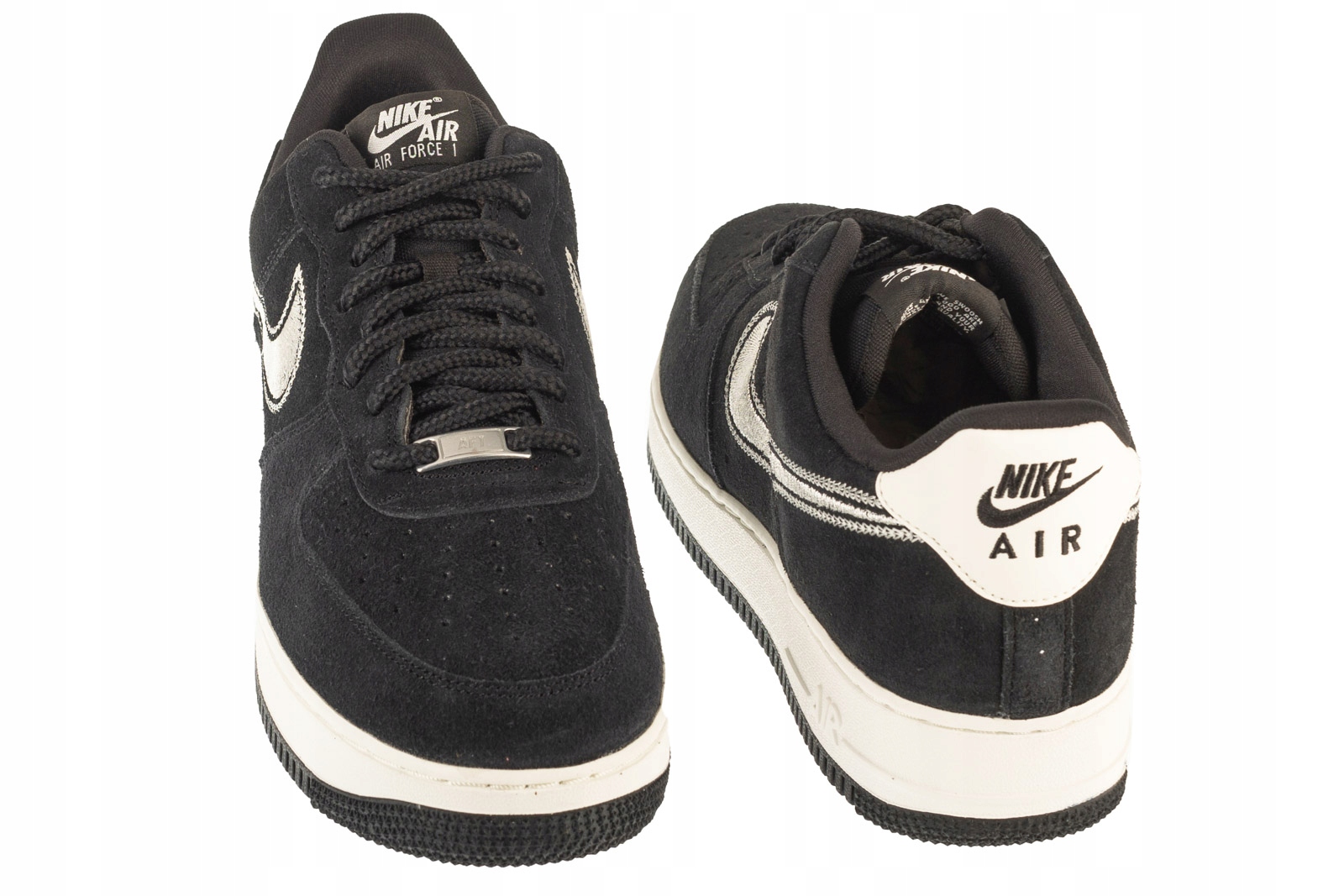 Stylowe detale – Niskie sneakersy przed kostkę