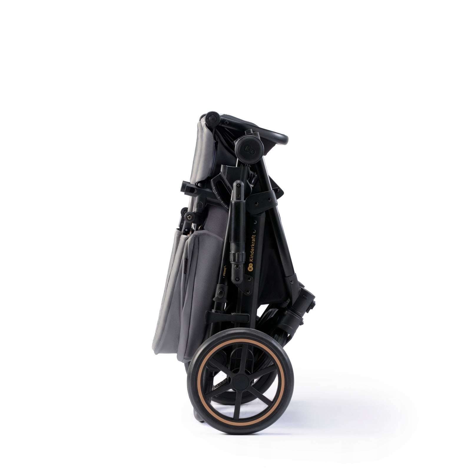 Bezpieczeństwo i komfort – 5-punktowe pasy i barierka