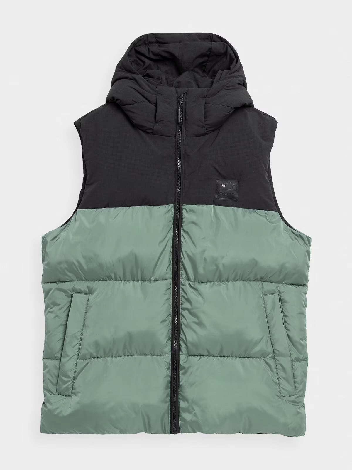 Bezrękawnik męski z kapturem 4F – Idealny wybór na aktywności sportowe