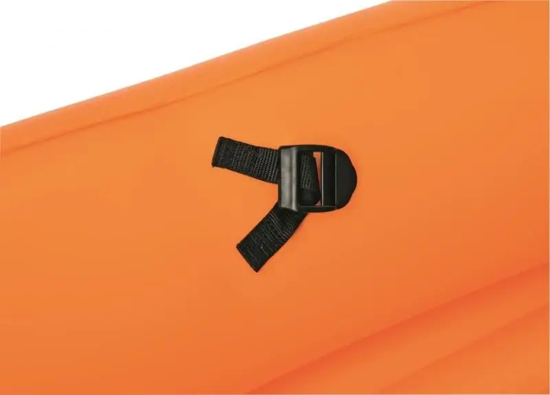 Trwała konstrukcja z PVC – Bezpieczeństwo i stabilność na wodzie