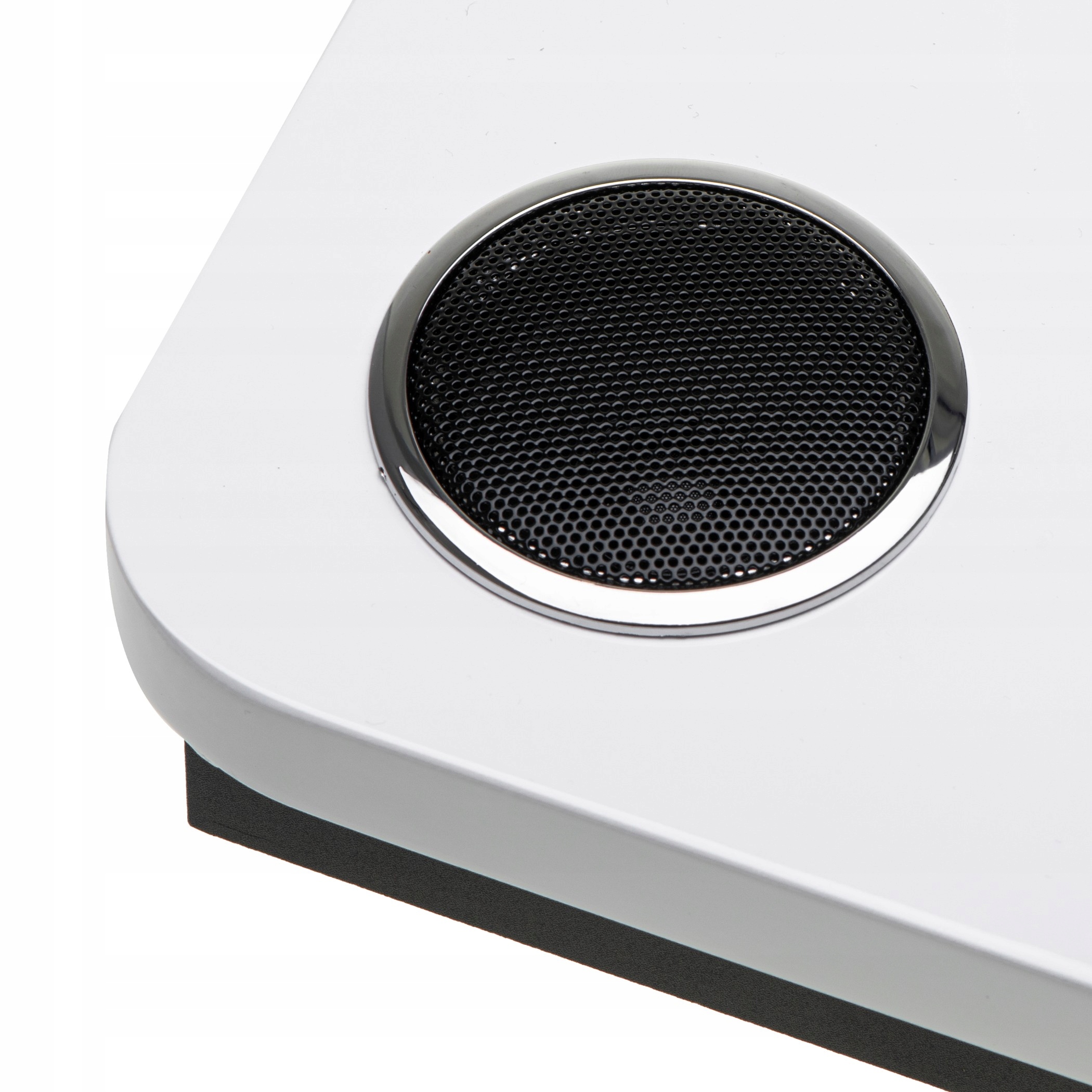 Wbudowane głośniki stereo i Bluetooth 5.4