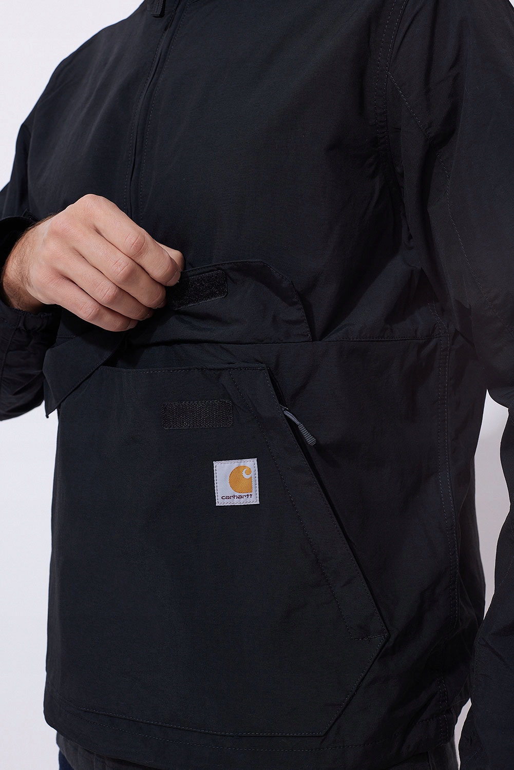 Funkcjonalność i styl – Dlaczego warto wybrać kurtkę Anorak?