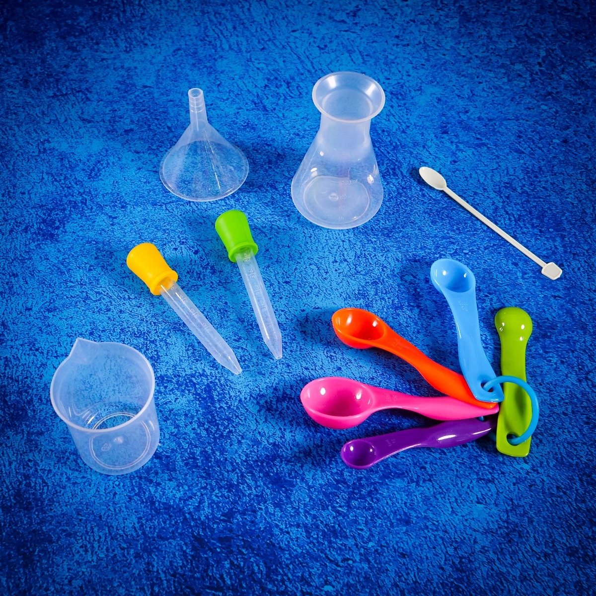 Bezpieczne eksperymenty dla małych odkrywców