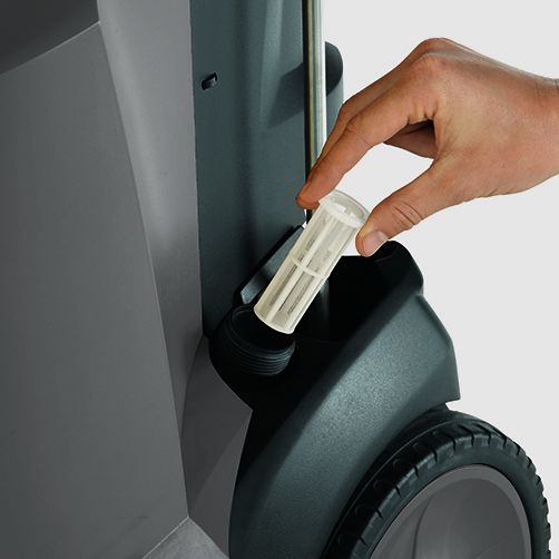 HDS 5/15 UX Plus: Duży filtr wody
