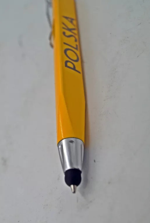 Wbudowany stylus i narzędzia pomiarowe – ruler i śrubokręt
