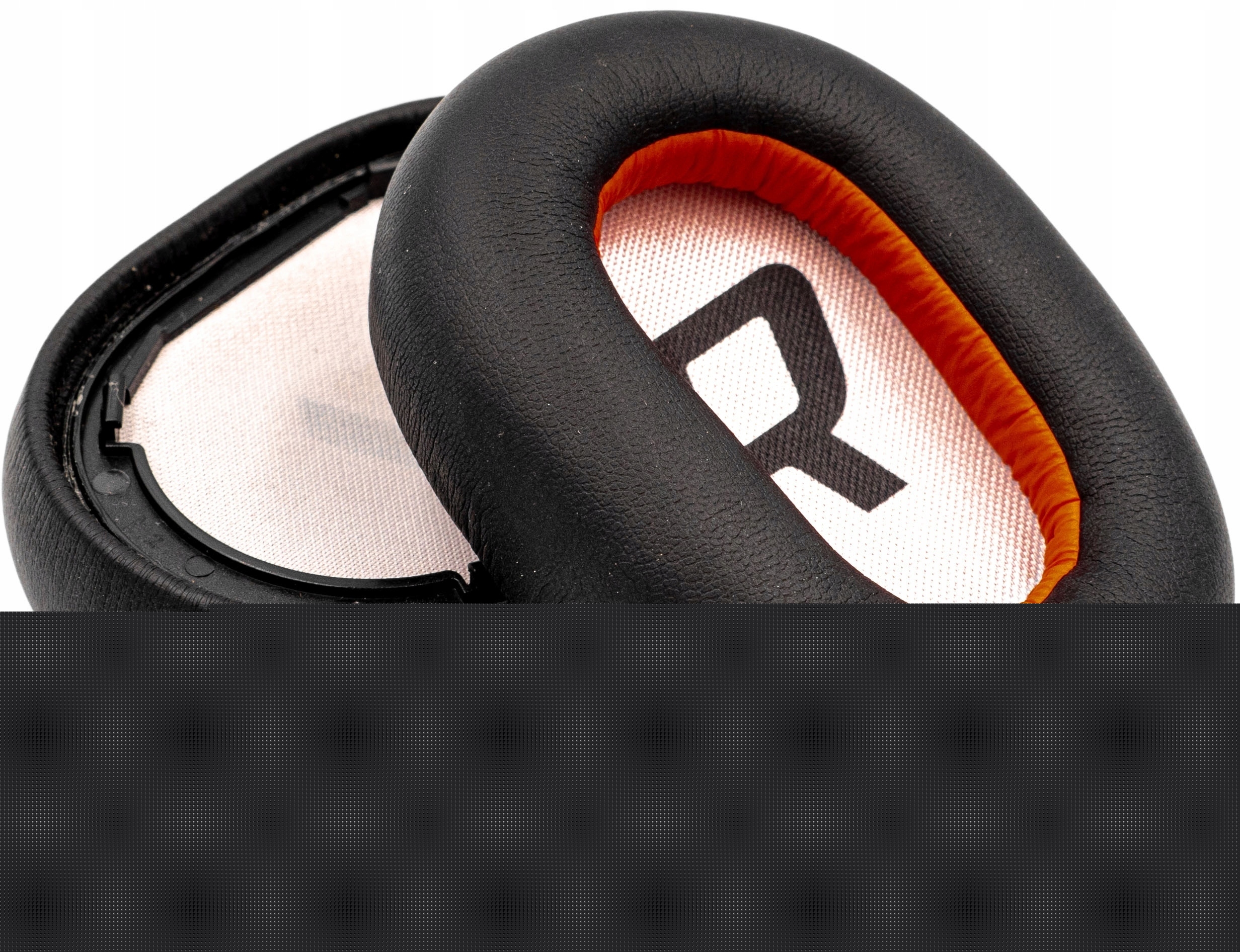 Nauszniki Pady Gąbki do PLANTRONICS BACKBEAT PRO 2 Czarne – Idealne do Twoich słuchawek
