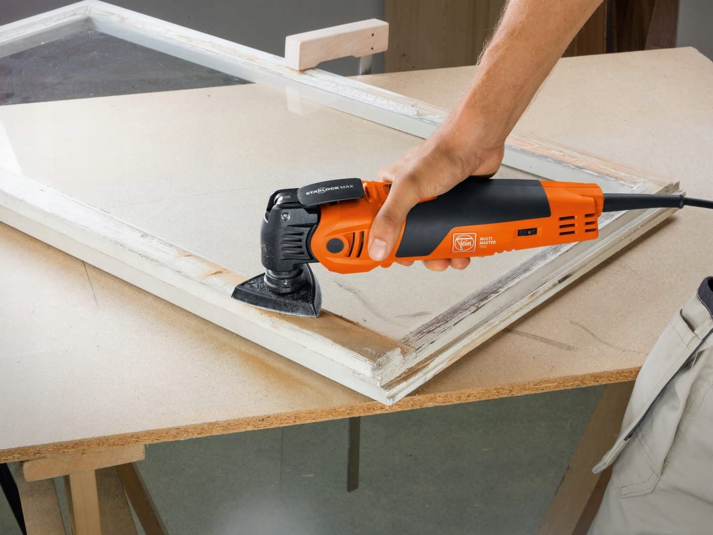 Stabilna konstrukcja i elastyczny kabel przemysłowy o długości 5 m