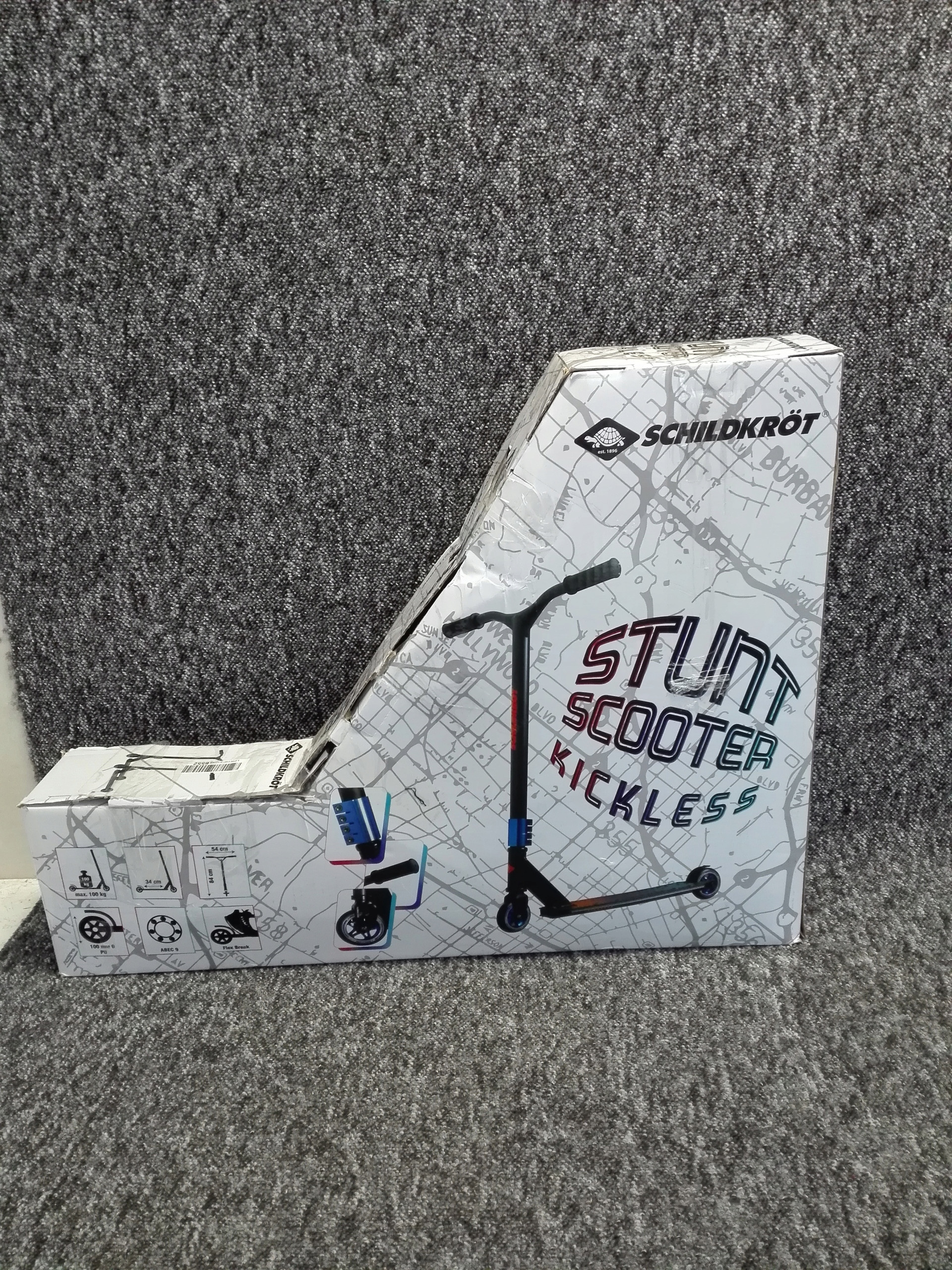 Ergonomiczny uchwyt i stabilna kierownica