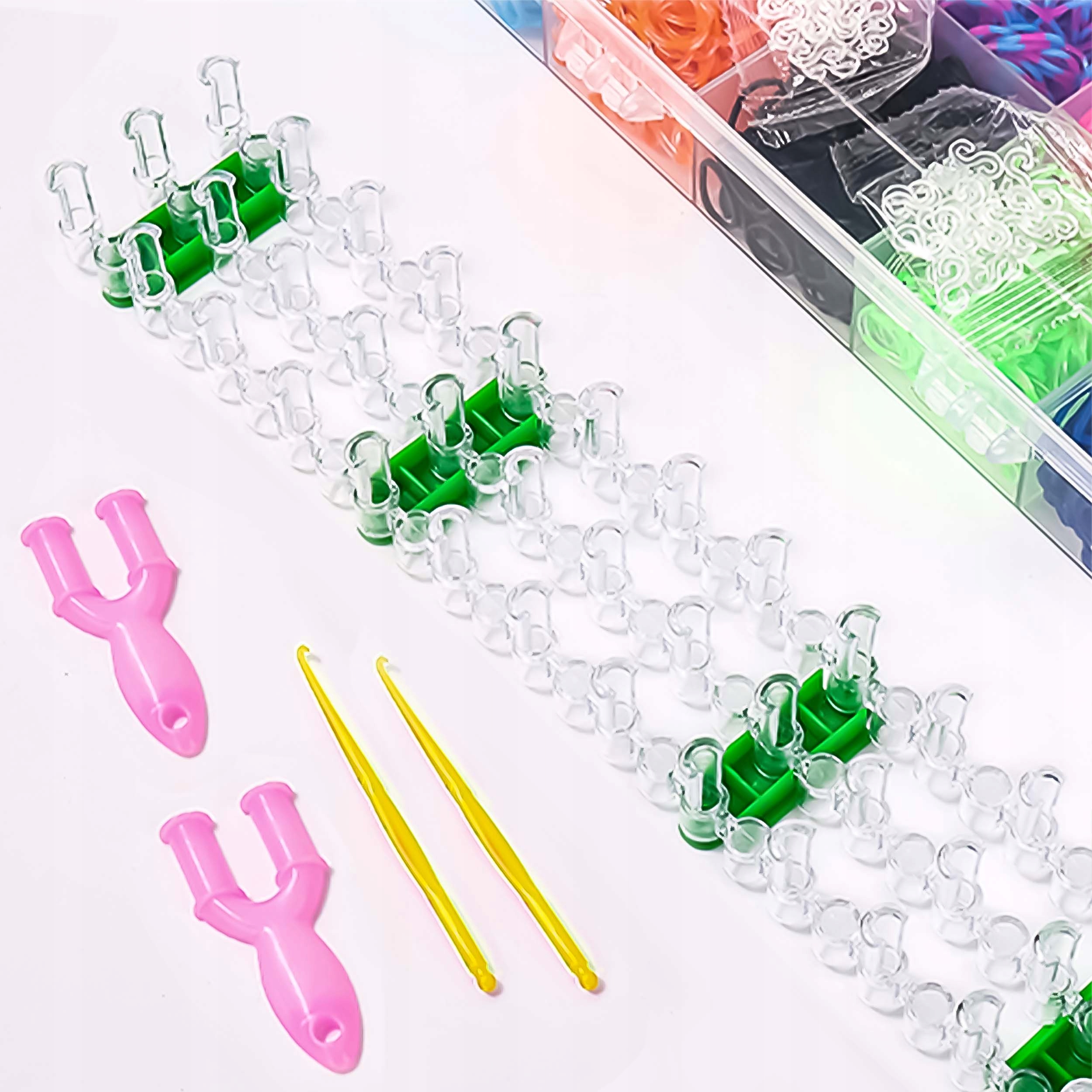 Akcesoria do tworzenia biżuterii – szydełka, krosno i proce