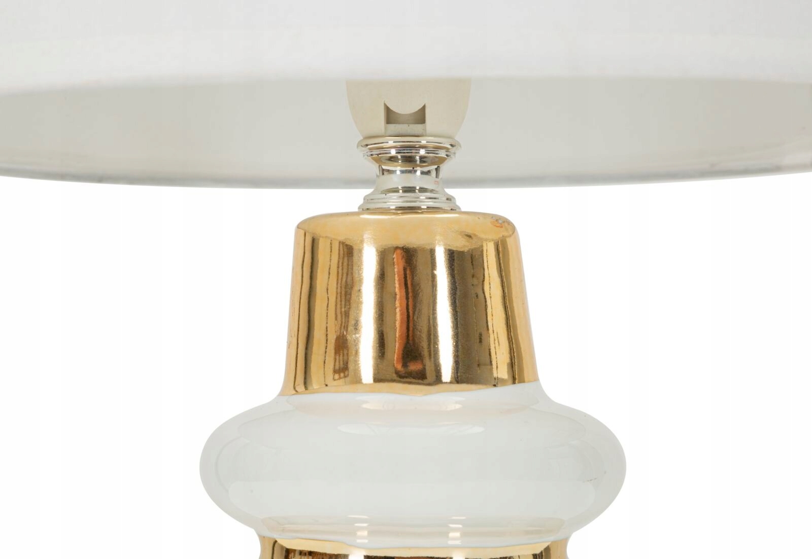 Uniwersalne źródło światła z gwintem E14