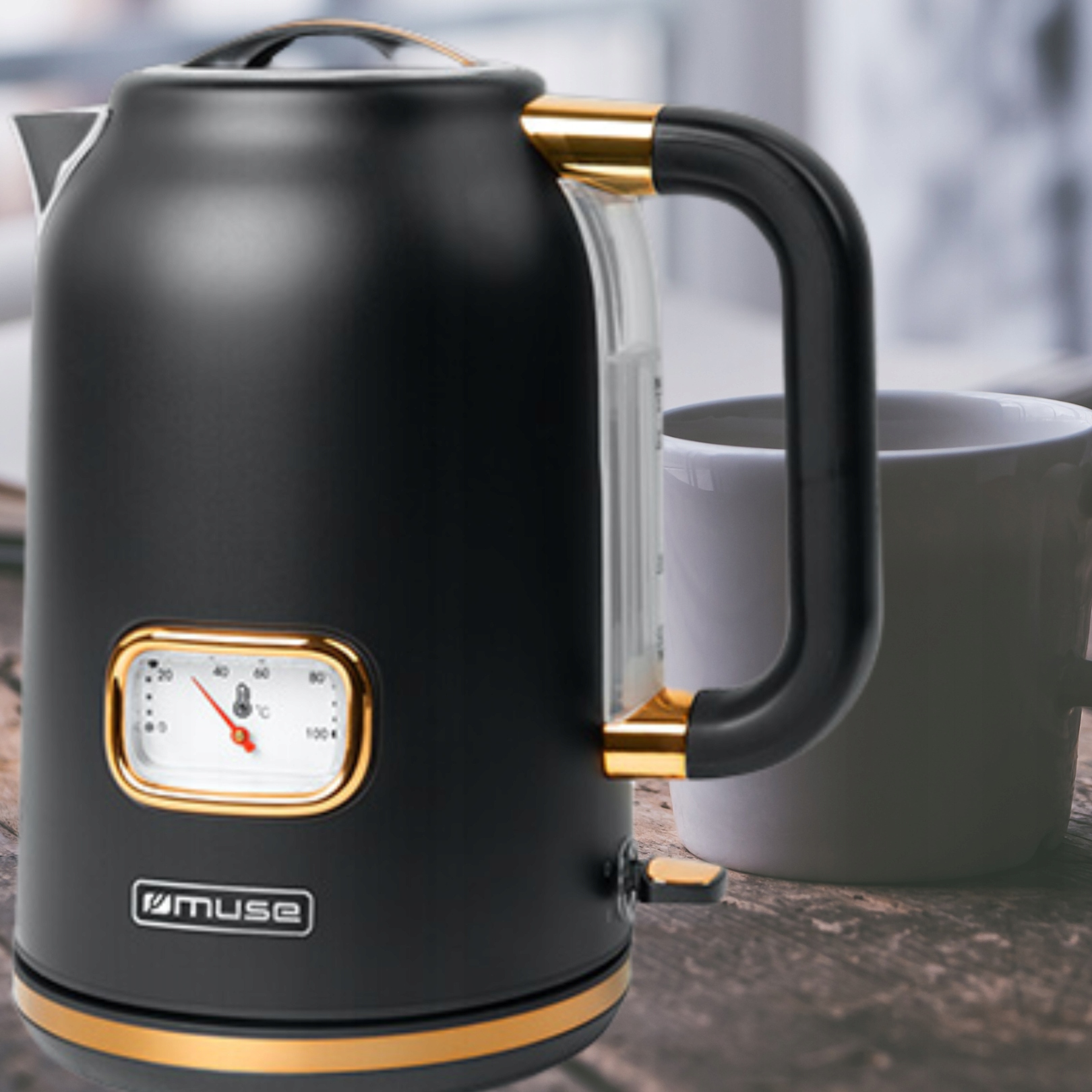 Oryginalny design – Czarny korpus z złotymi akcentami