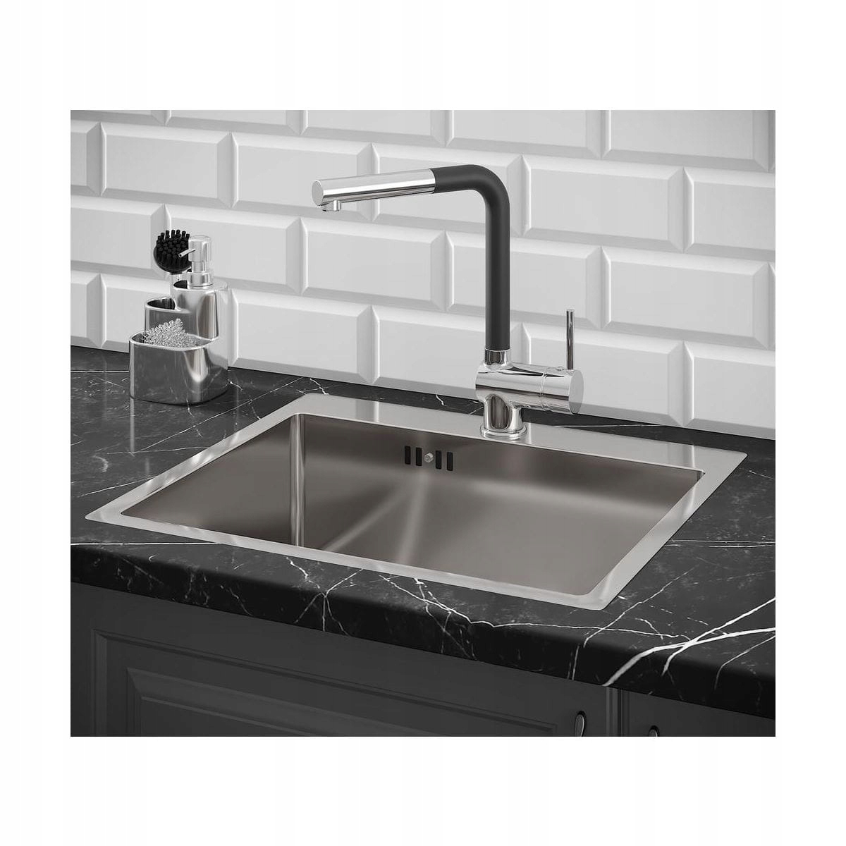 Centralne umiejscowienie otworu na baterię – Maksymalne wykorzystanie przestrzeni