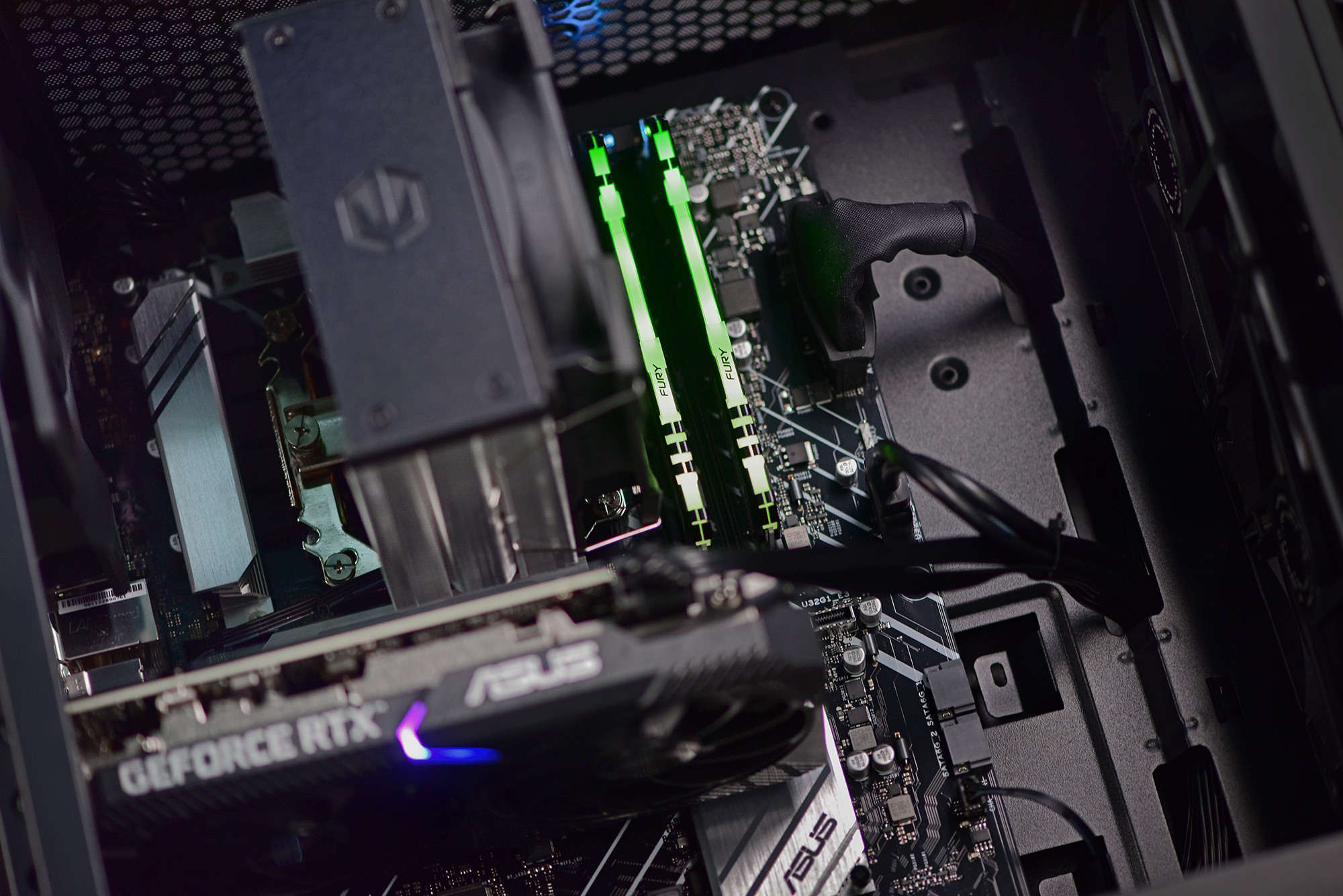 Gniazda rozszerzeń – Możliwość rozbudowy komputera