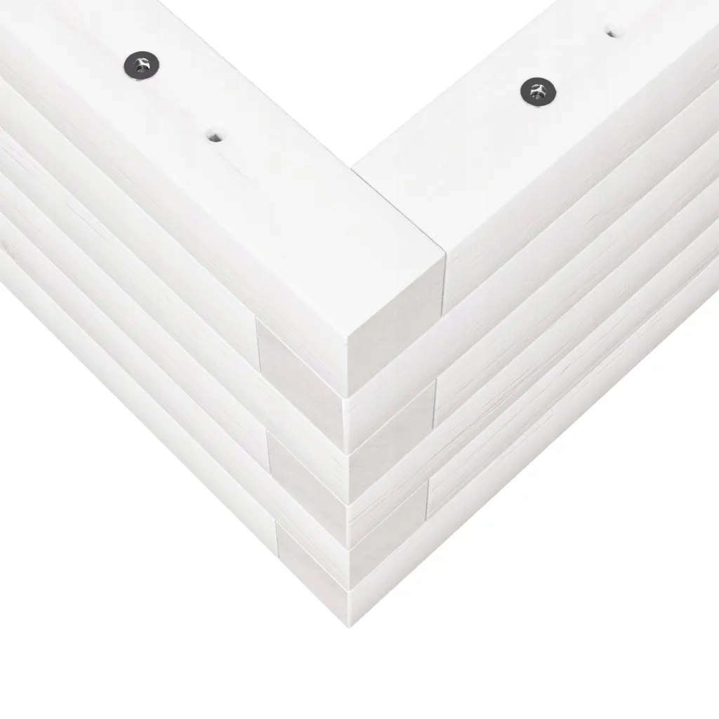 Trwała konstrukcja z litego drewna sosnowego