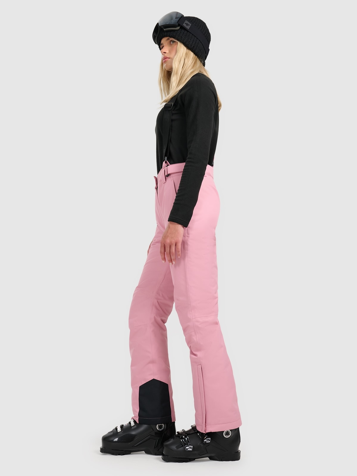 Wodoodporność i oddychalność – Kluczowe cechy spodni narciarskich