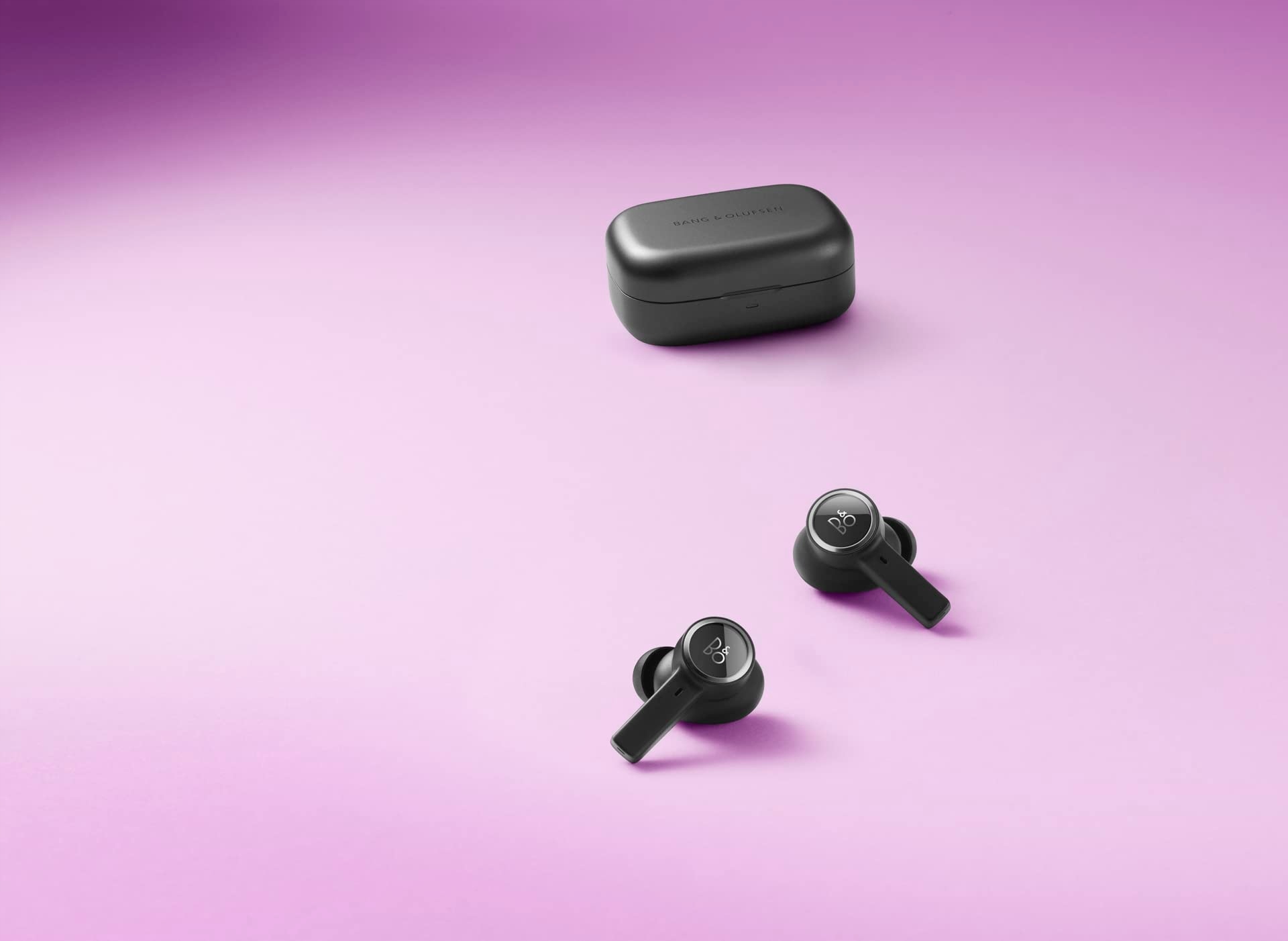 Krystalicznie czyste połączenia – 6 mikrofonów dla optymalnej przejrzystości