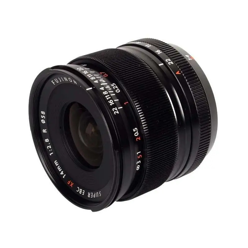 Wysoka rozdzielczość w narożnikach – Perfekcyjna optyka do krajobrazów