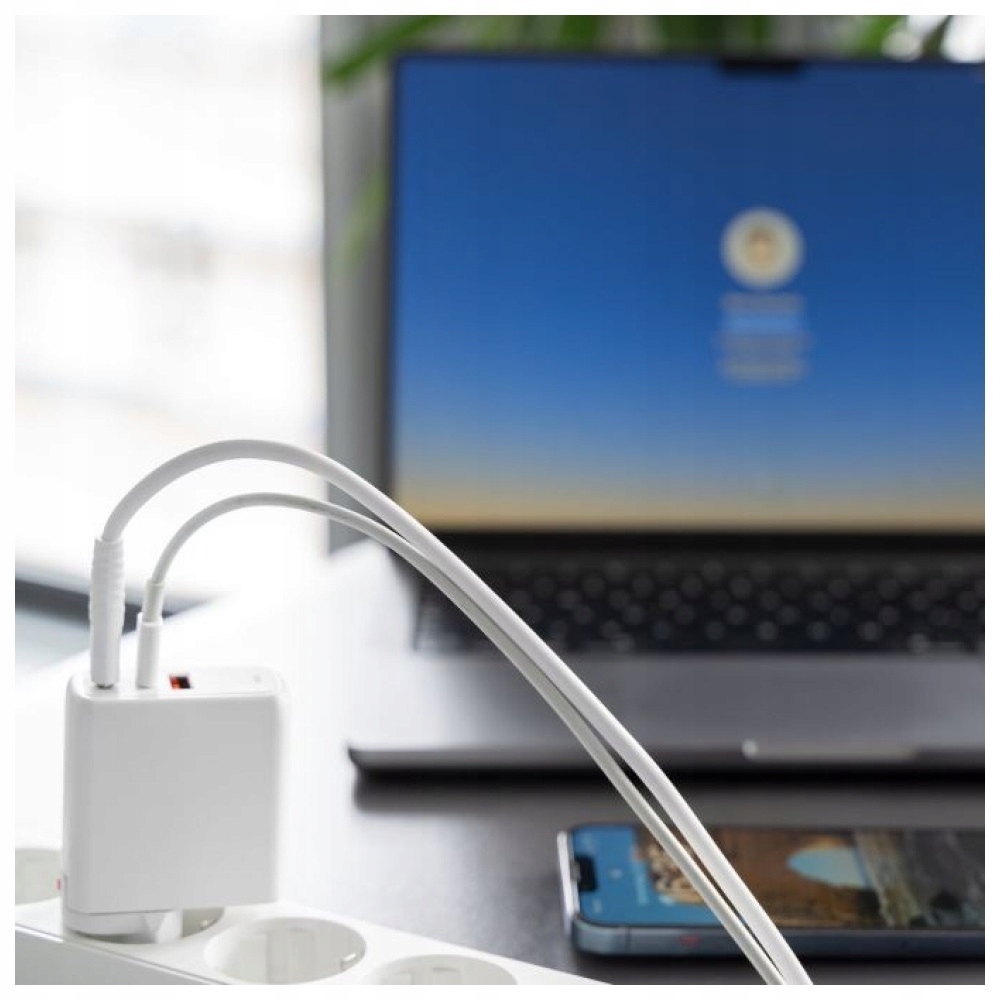 Ładowanie kilku urządzeń jednocześnie – Wygoda w podróży