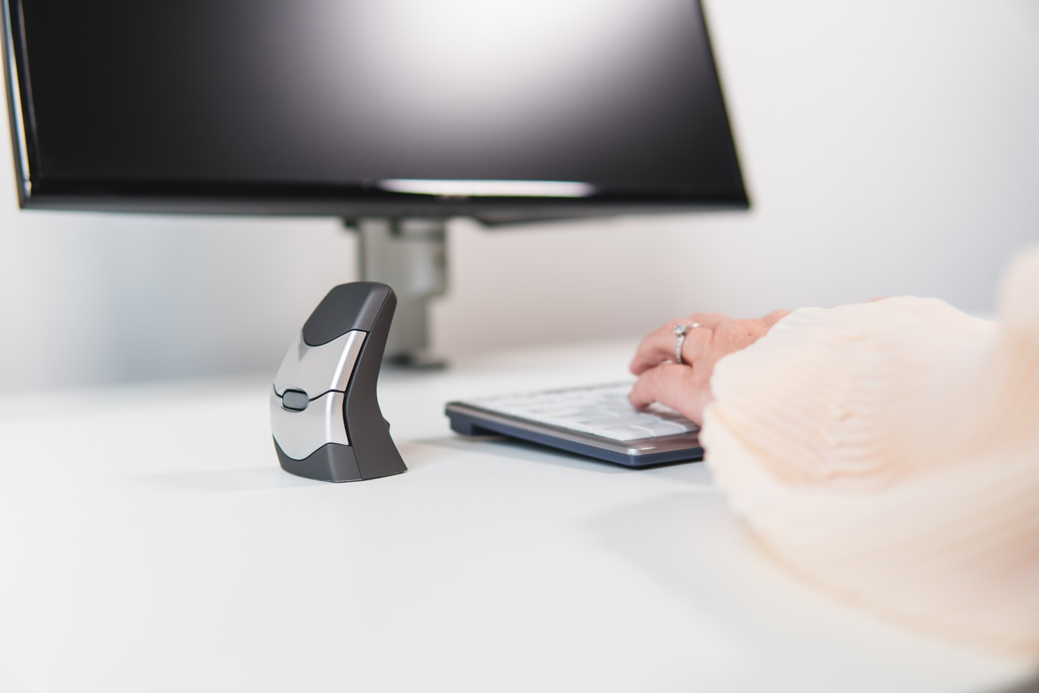 Technologia bezprzewodowa: RF Wireless i Bluetooth