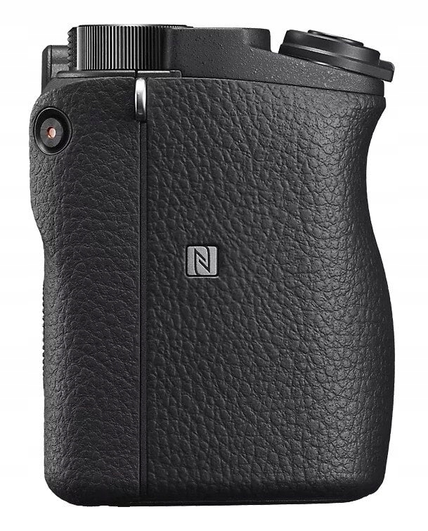 Wysoka jakość zdjęć dzięki matrycy APS-C 24,2 Mpx