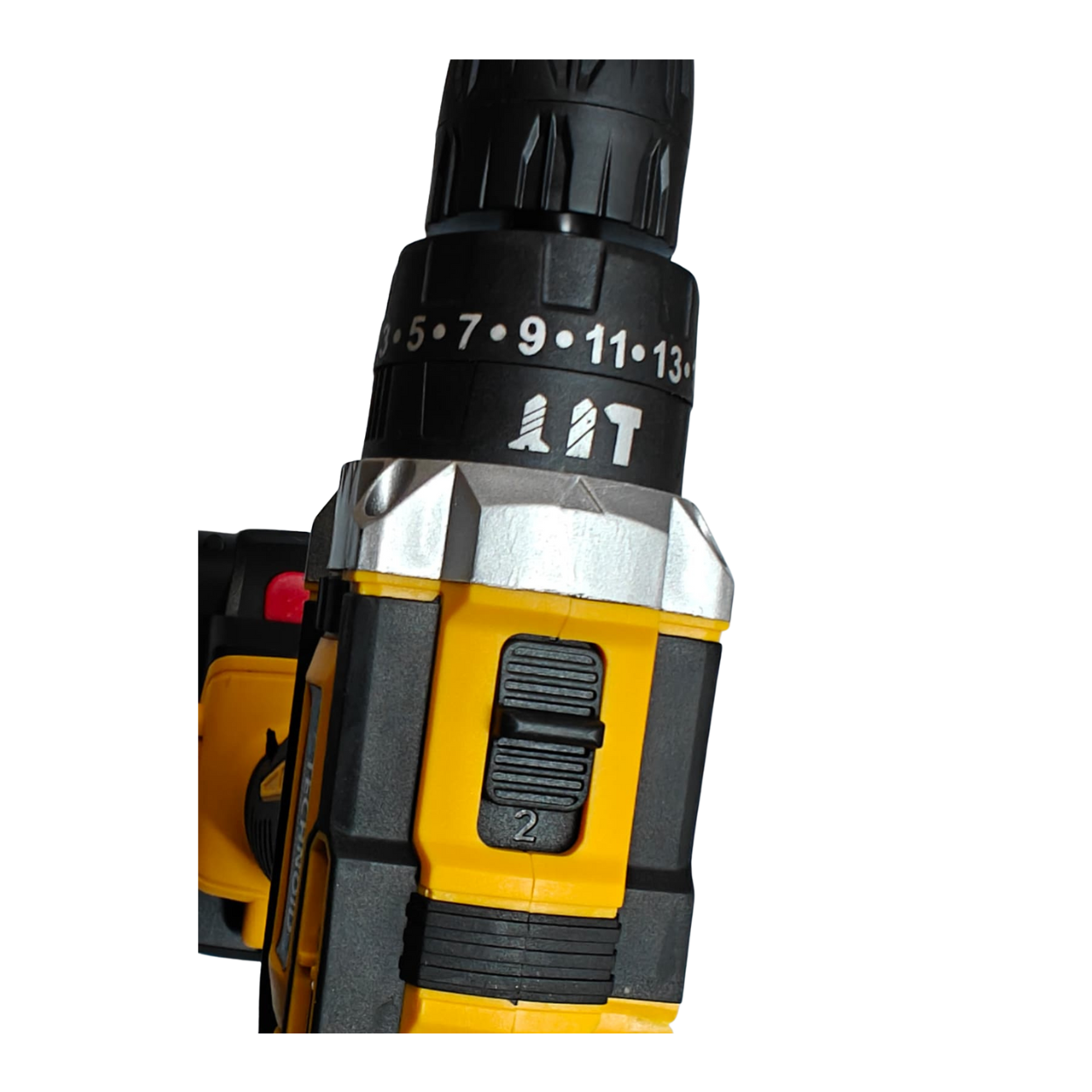 Funkcja udaru – wiercenie w drewnie, metalu i betonie bez wysiłku