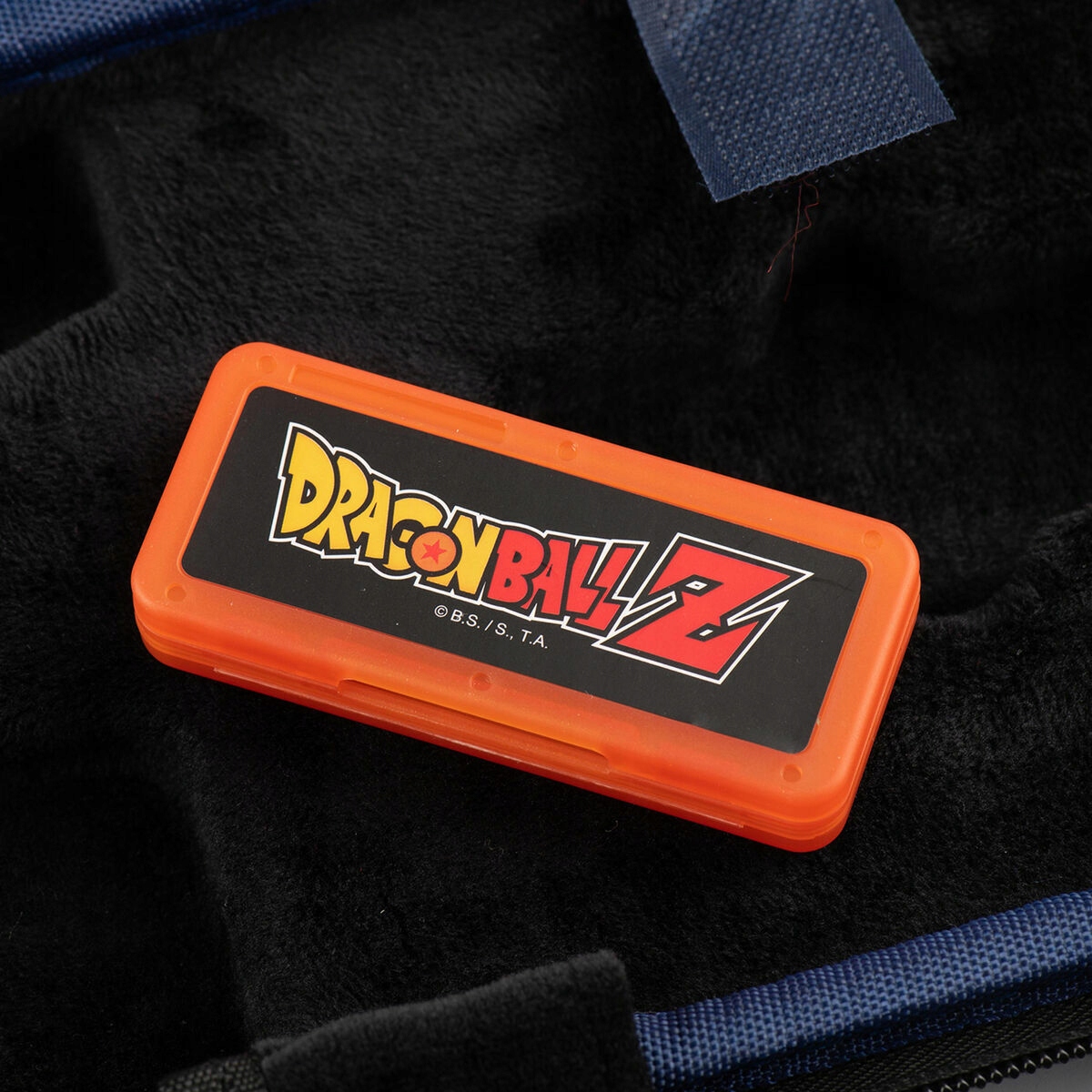 Specjalne miejsce na kontrolery i gry