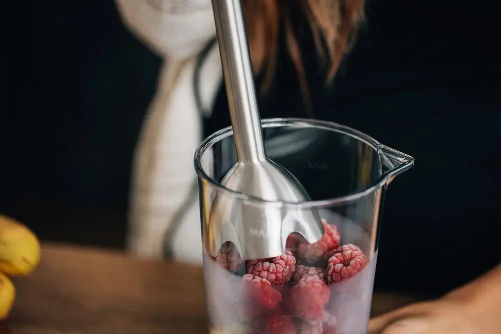 Płynna regulacja prędkości i funkcja Turbo