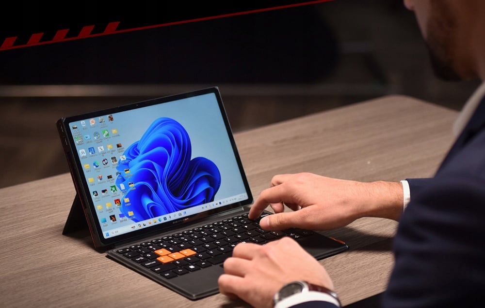 Rozbudowane możliwości łączności i porty