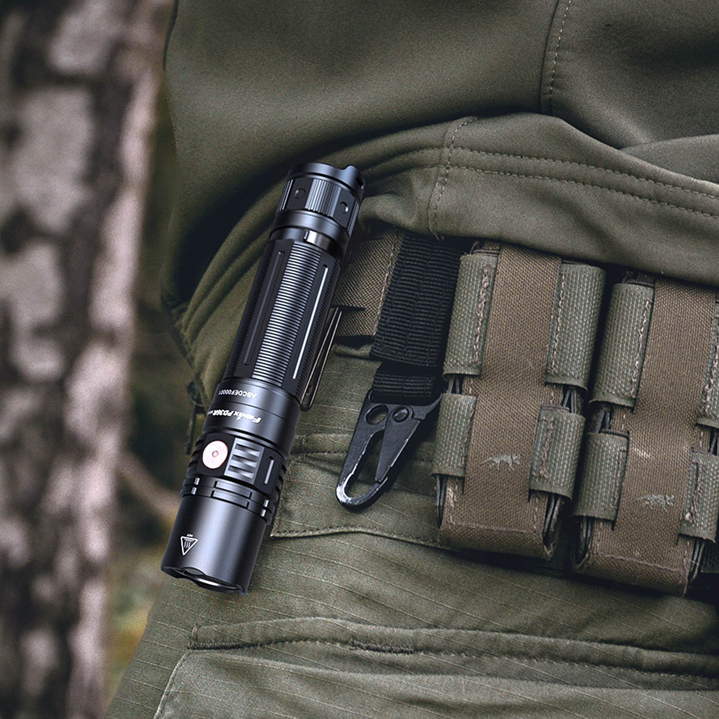 Elementy zestawu latarki Fenix PD36R V2.0 – Co znajdziesz w opakowaniu?