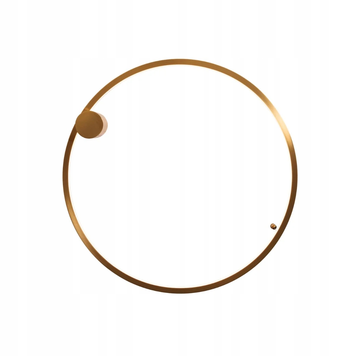 Nowoczesny design z złotym pierścieniem