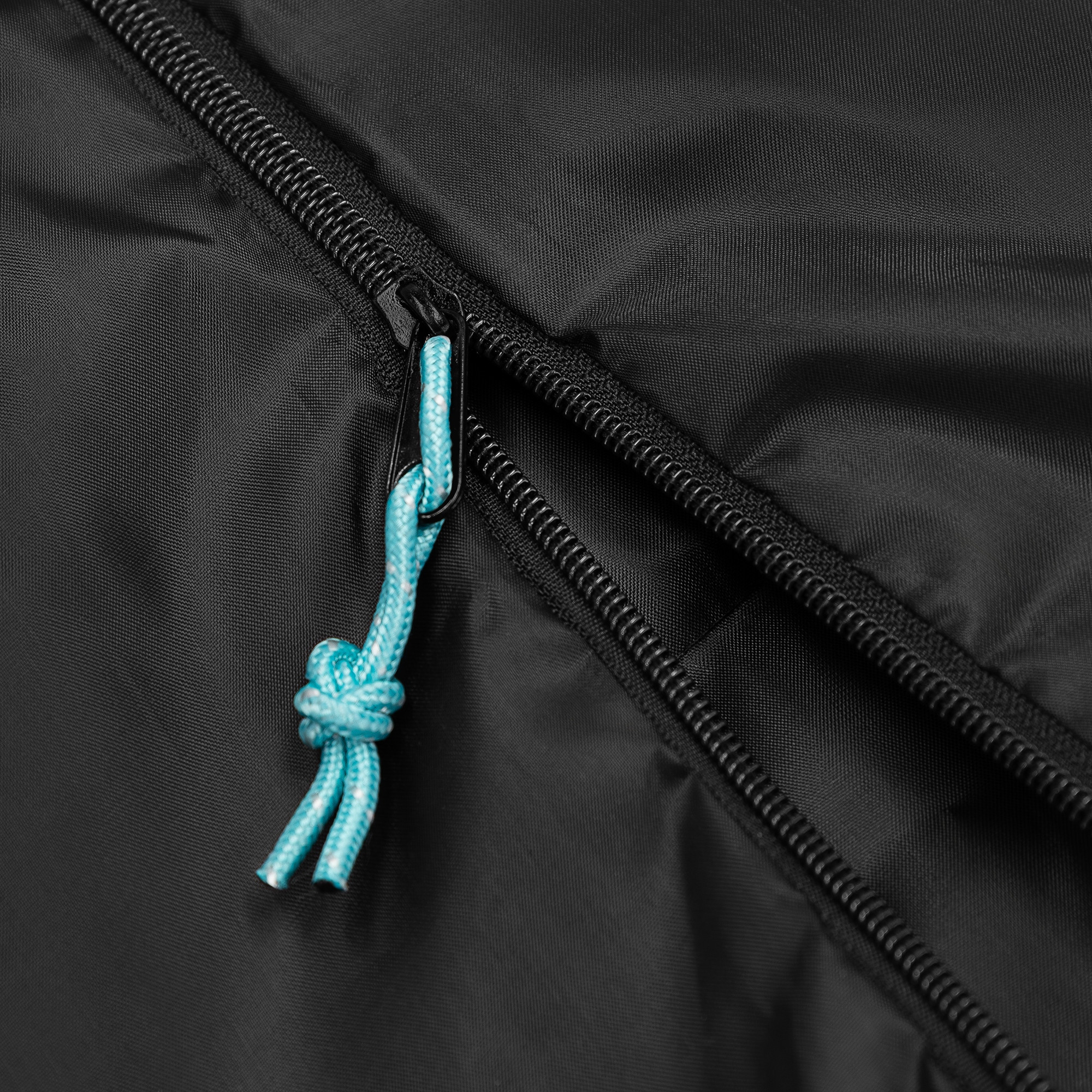 Lekki i kompaktowy – Łatwy transport i przechowywanie