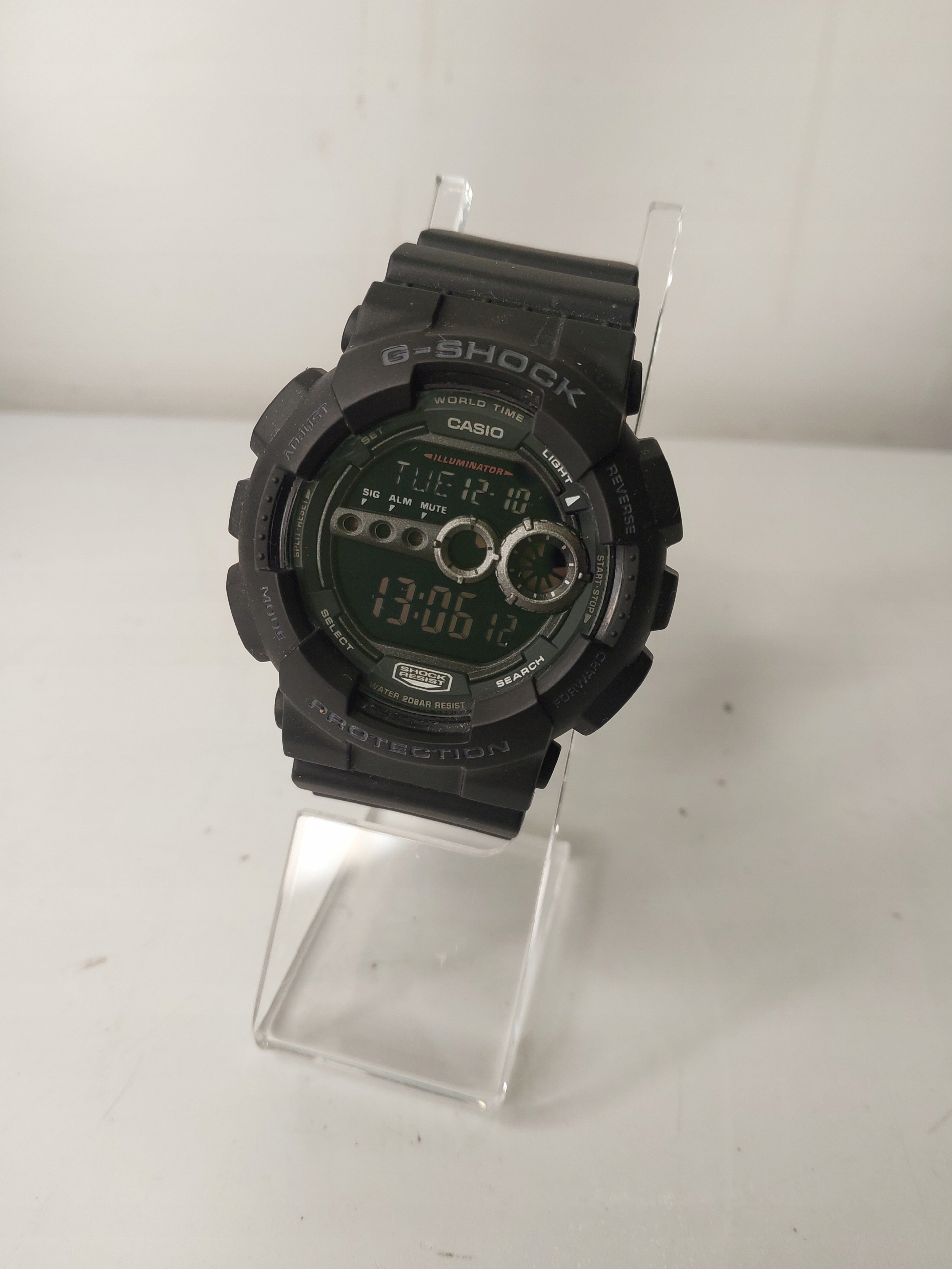 G-Shock GD-100-1BER – Niezawodny zegarek sportowy od Casio