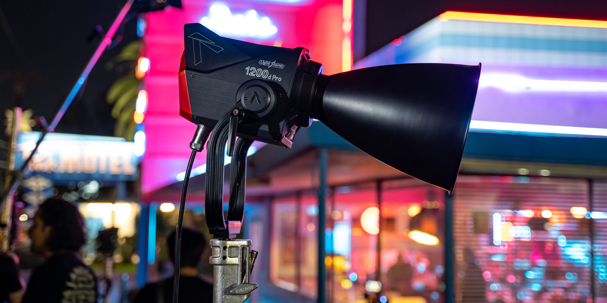 Lampa LED Aputure Light Storm LS 1200d Pro - V-mount - 3 czasze Hyper Reflector w zestawie