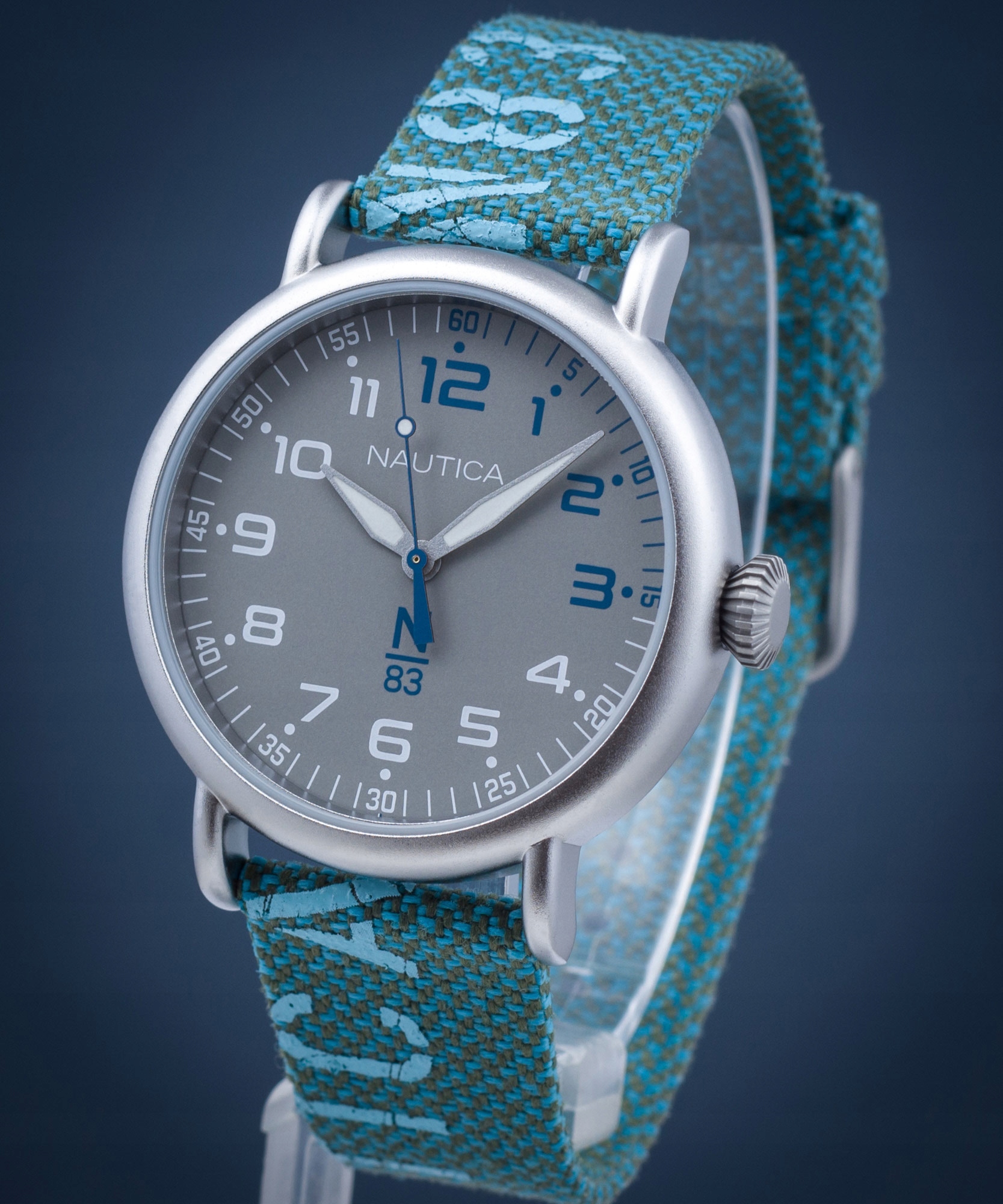 Stylowy design – Szara tarcza i pasek