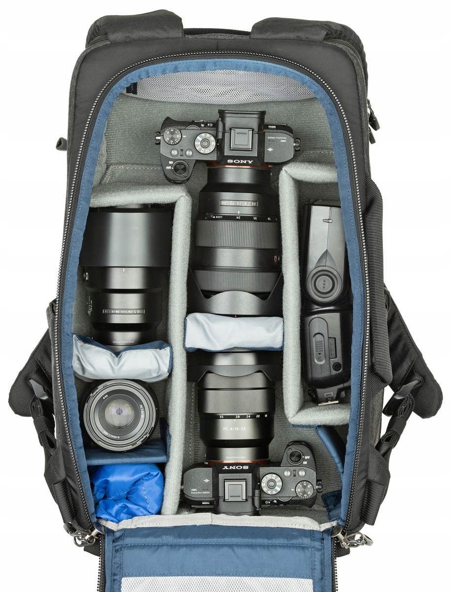 Przestronna komora z regulowanymi przegródkami