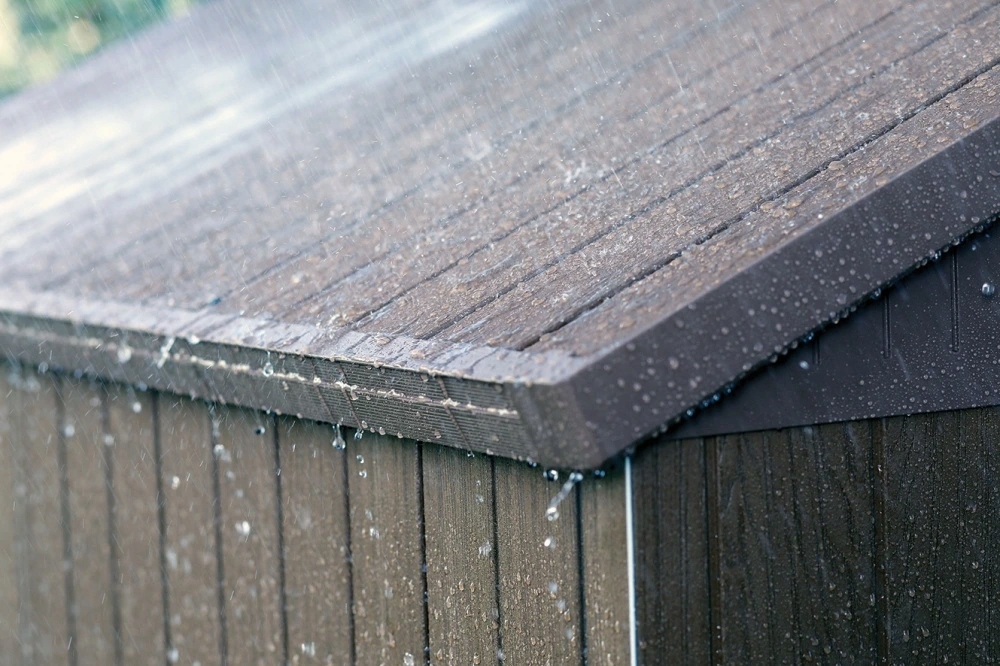 Wodoodporna konstrukcja imitująca drewno